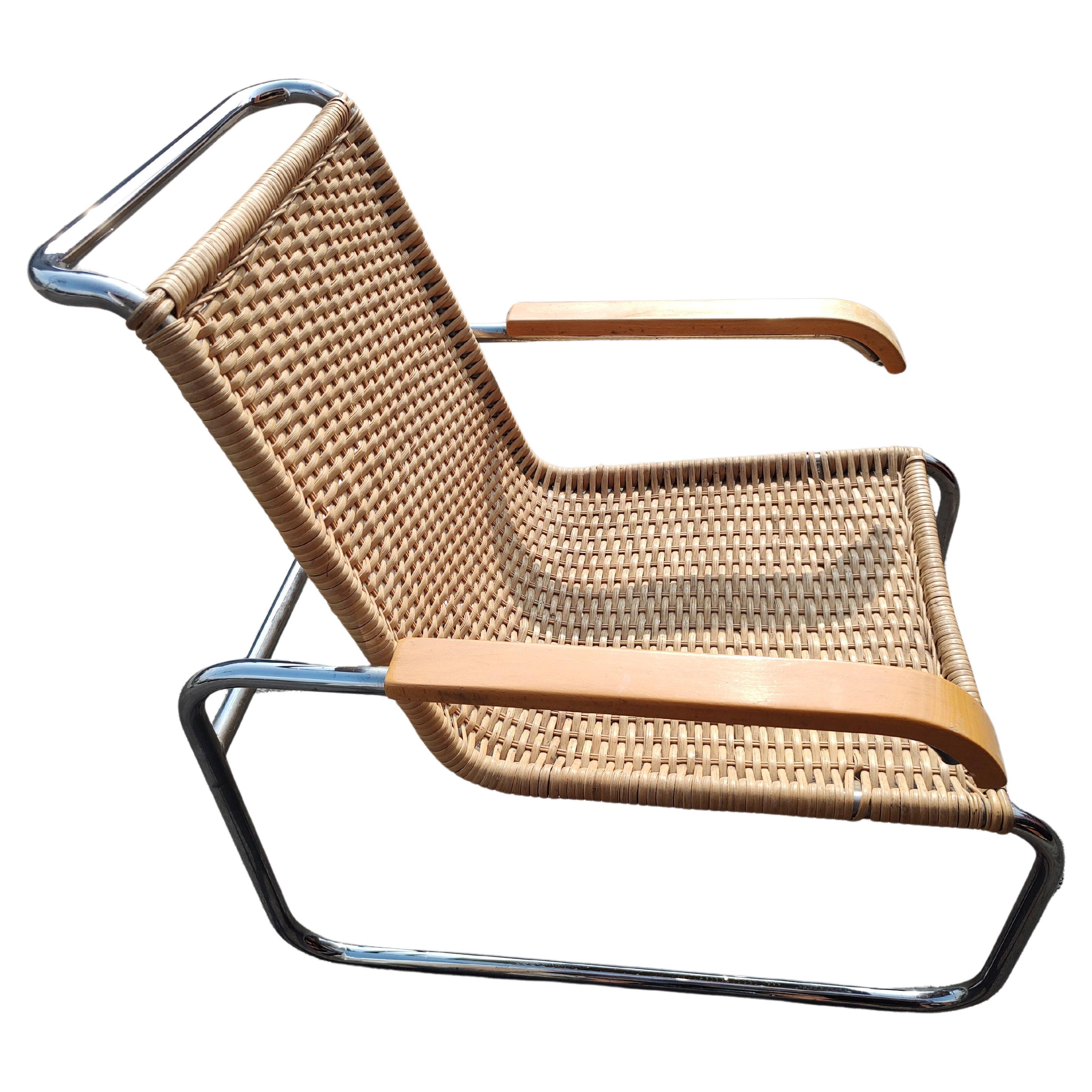 Mid Century Modern Sculptural Lounge Chair B-35 by Marcel Breuer ICF Germany In Good Condition For Sale In Port Jervis, NY