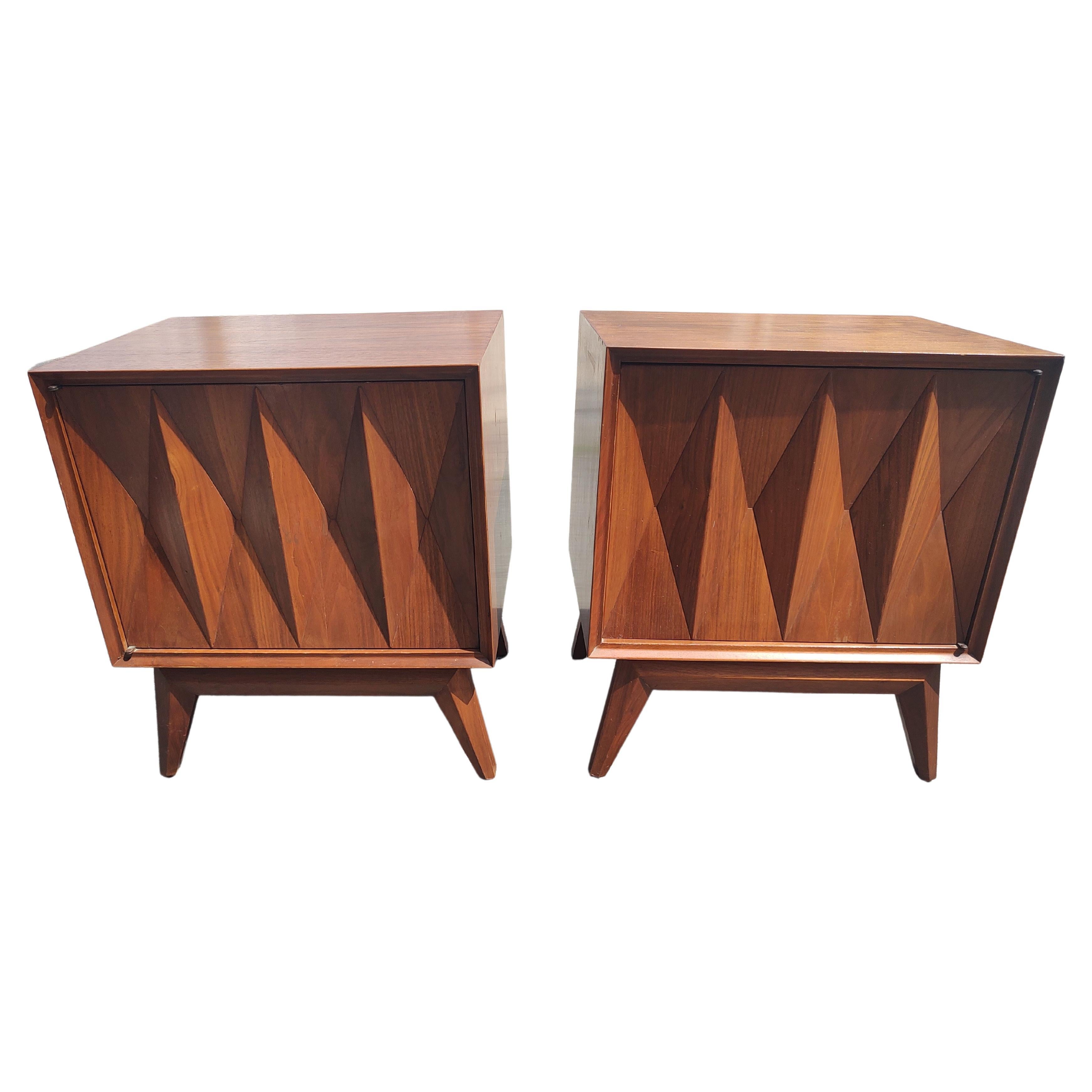 Pair of Mid Century Modern Diamond Front Walnut Night Tables by Albert Parvin For Sale