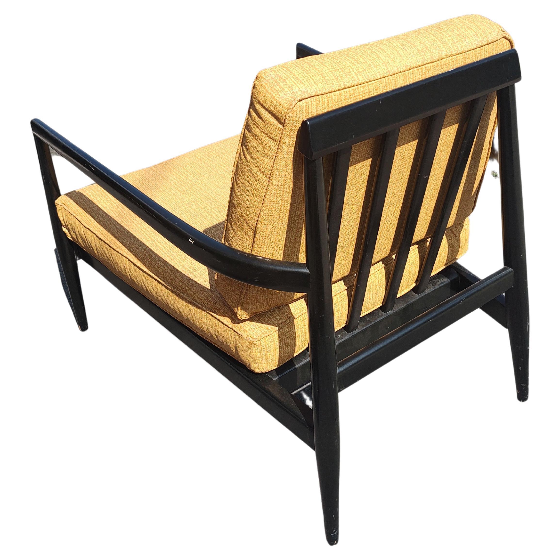 Mid Century Modern Sculptural Black Lacquer Lounge Chair by Paul McCobb  For Sale