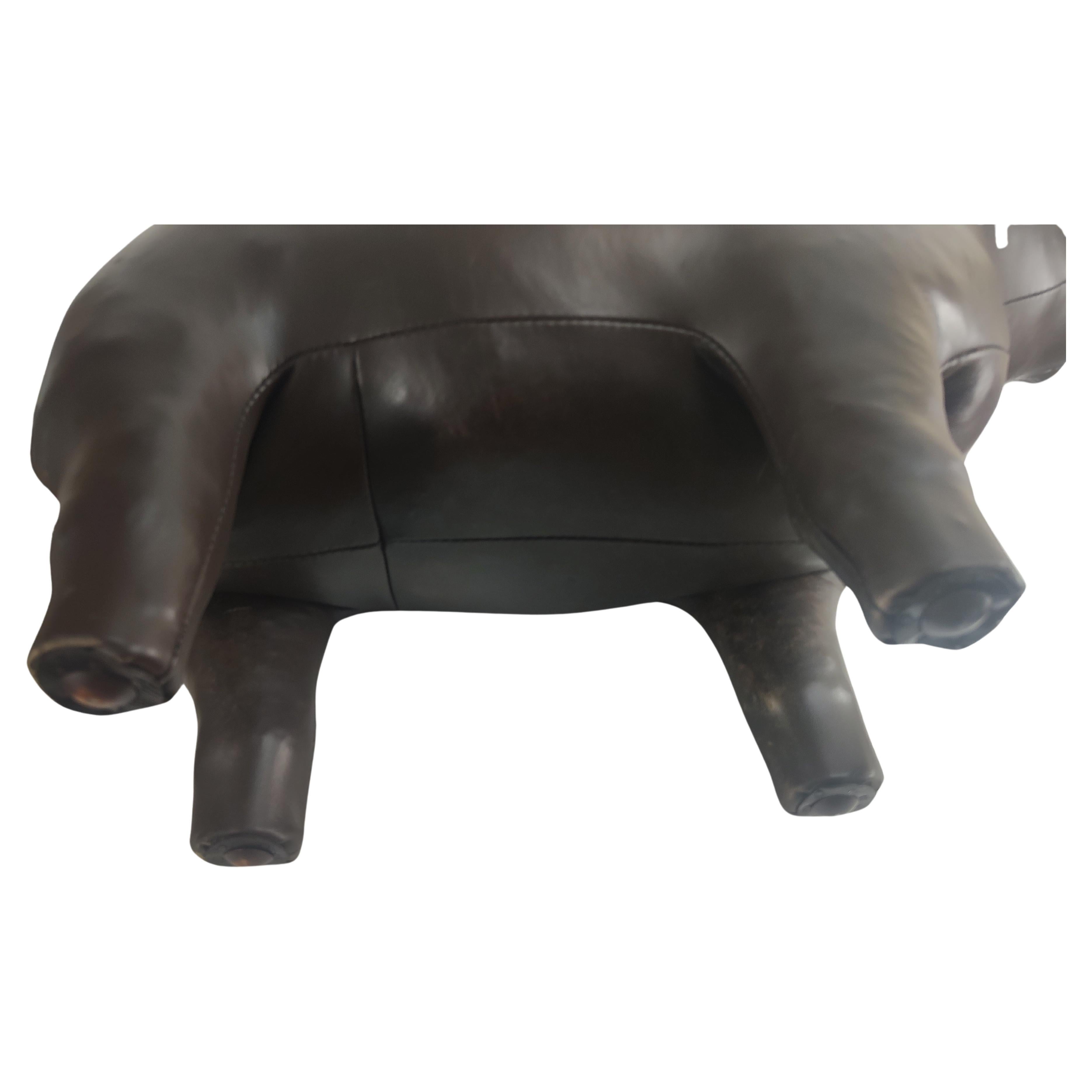Mid Century Modern Sculptural Leather Bulldog Ottoman by Abercrombie & Fitch  In Good Condition For Sale In Port Jervis, NY