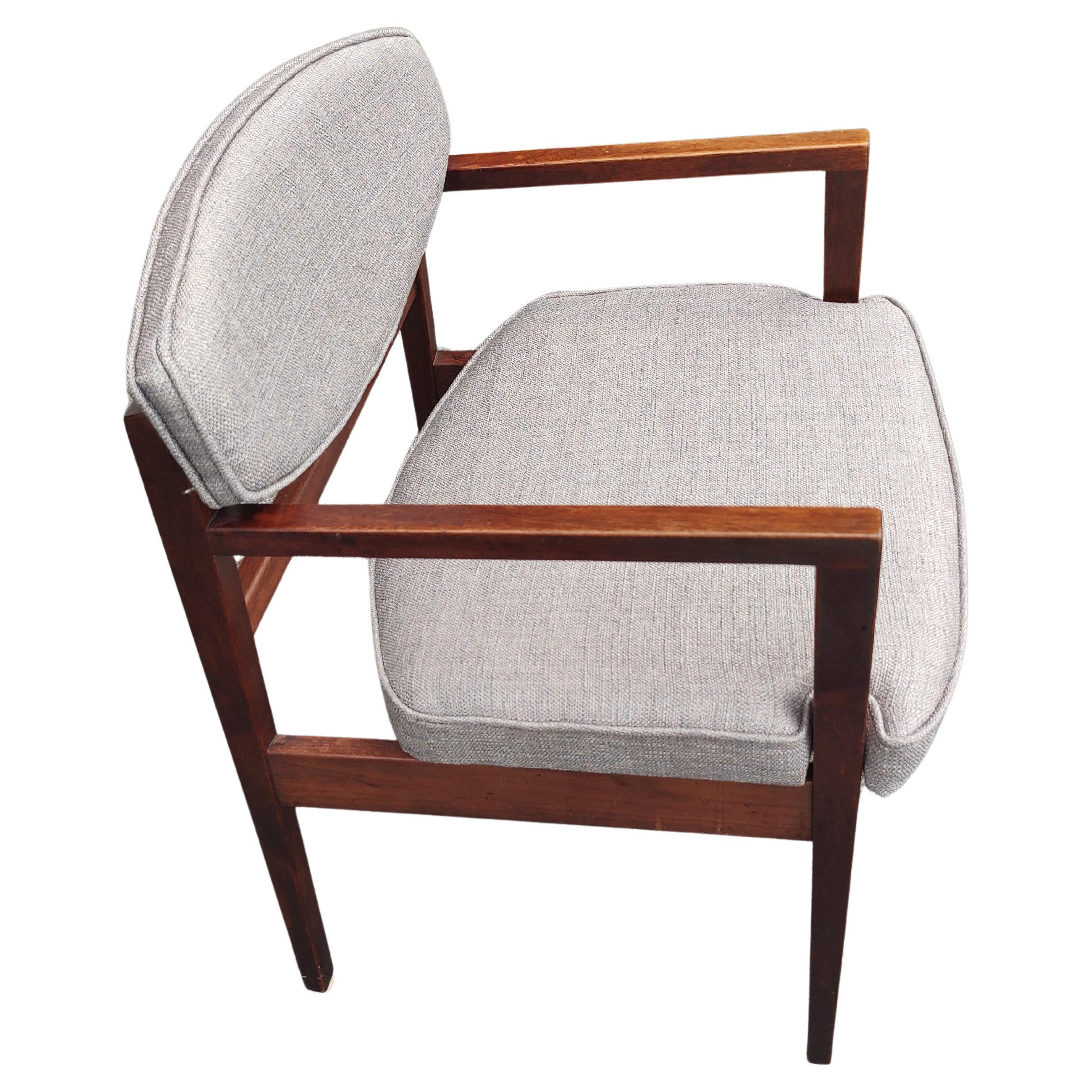 Ensemble de 8 chaises de salle à manger en teck de style moderne du milieu du siècle dernier par George Nelson - Herman Miller en vente 4