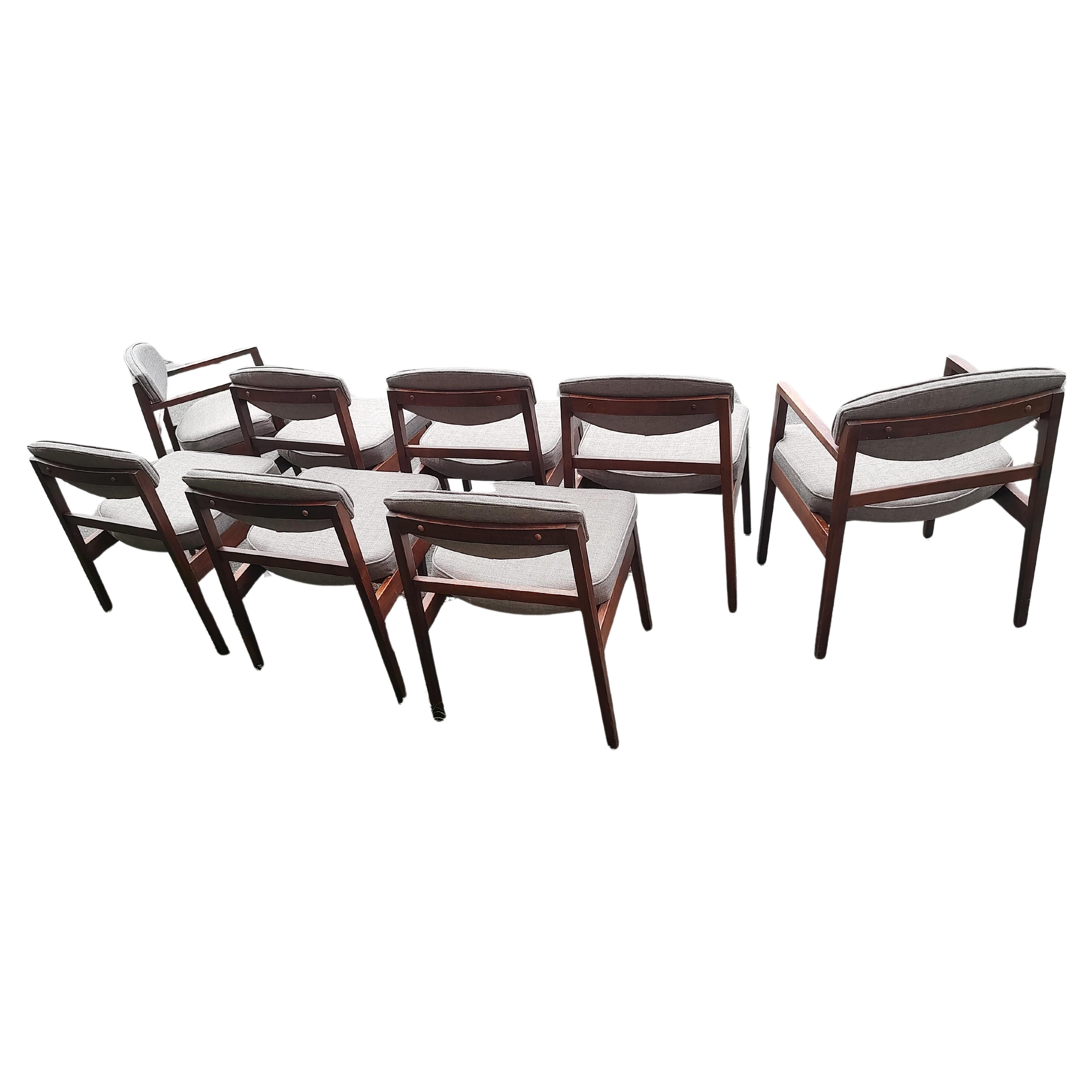 Américain Ensemble de 8 chaises de salle à manger en teck de style moderne du milieu du siècle dernier par George Nelson - Herman Miller en vente