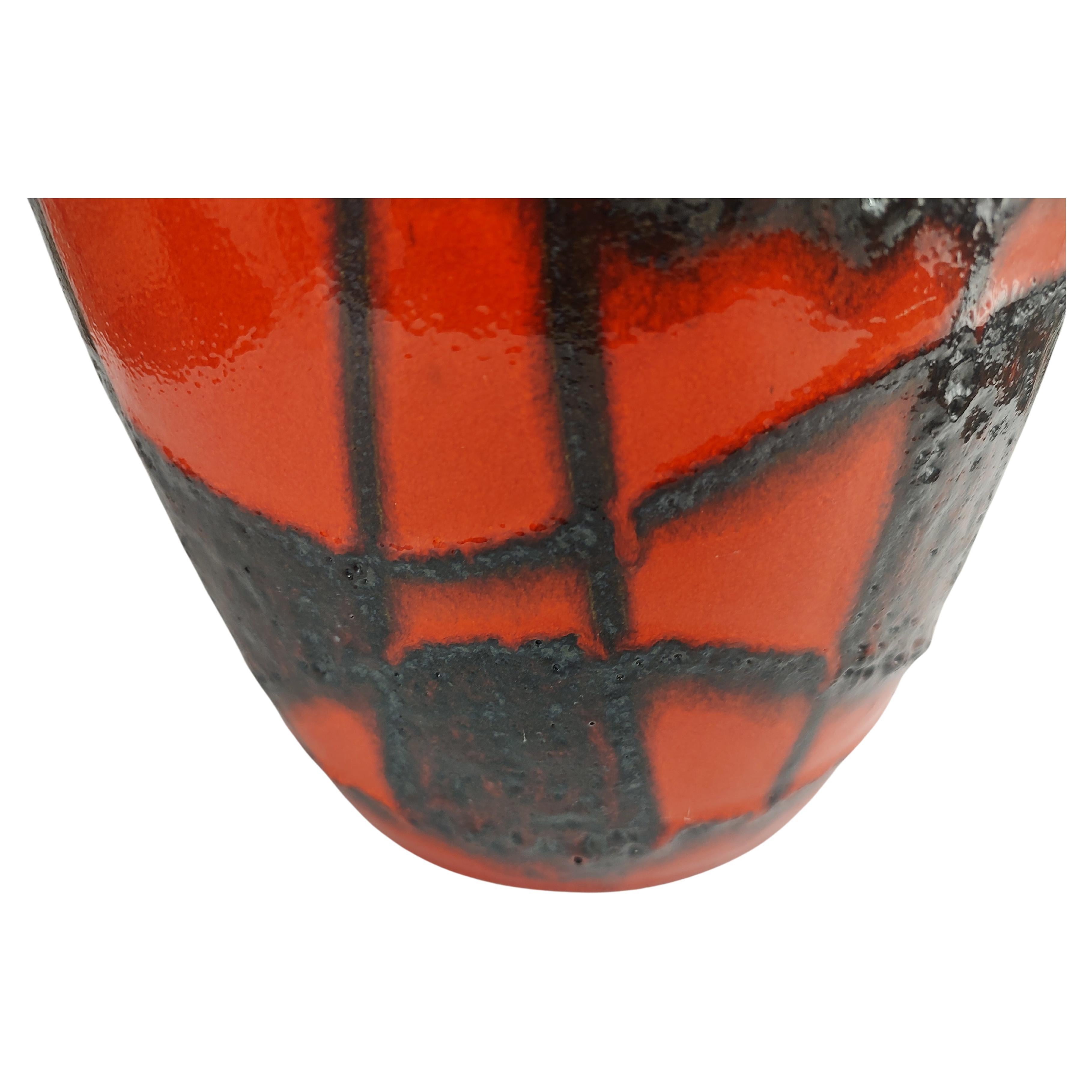 Mid-Century moderno Vaso alto scultoreo della Germania Occidentale della metà del secolo scorso di Scheurich c1955 in vendita