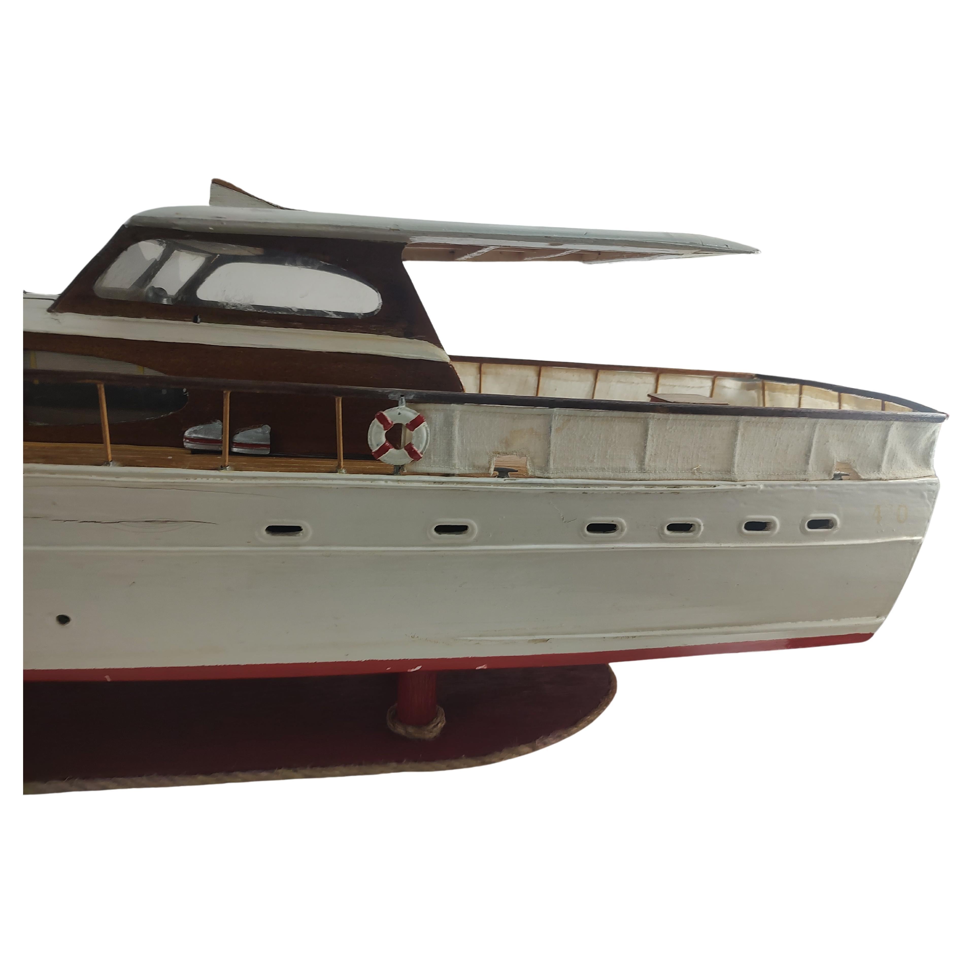 Hand-Crafted Mid Century Large Motorized Hand Made Chris Craft Cabin Cruiser C1955 For Sale
