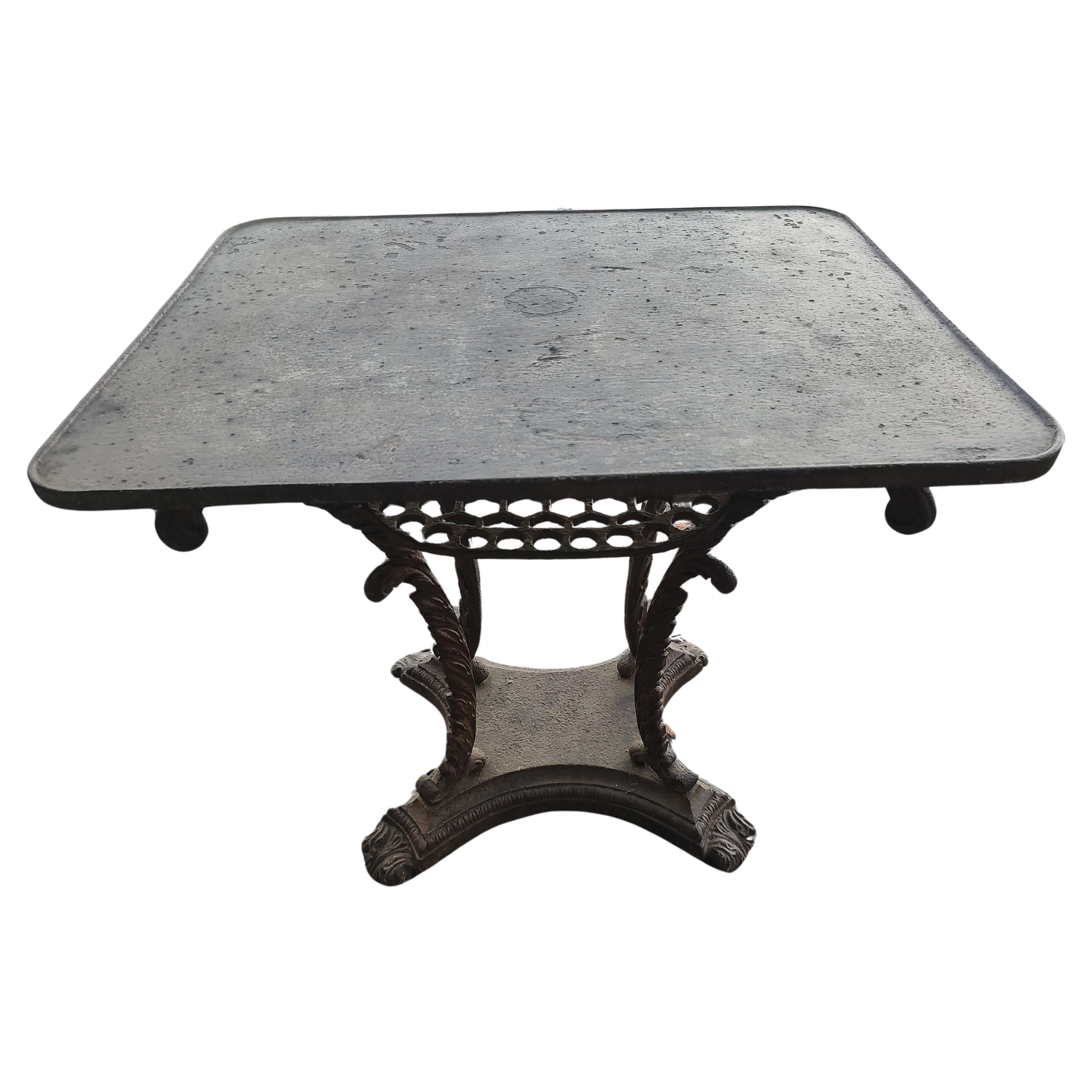 Late 19th Century French Industrial Cast Iron Painted Garden Table For Sale 4