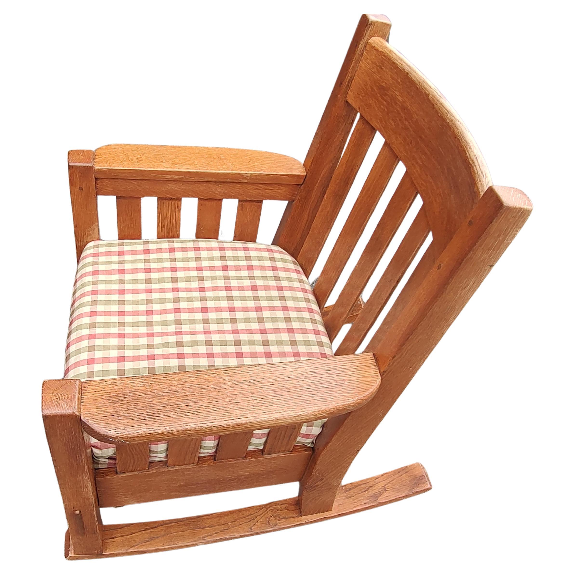 Early 20th Century Arts & Crafts Mission Oak Slatted Rocking Chair by Harden C1910 For Sale