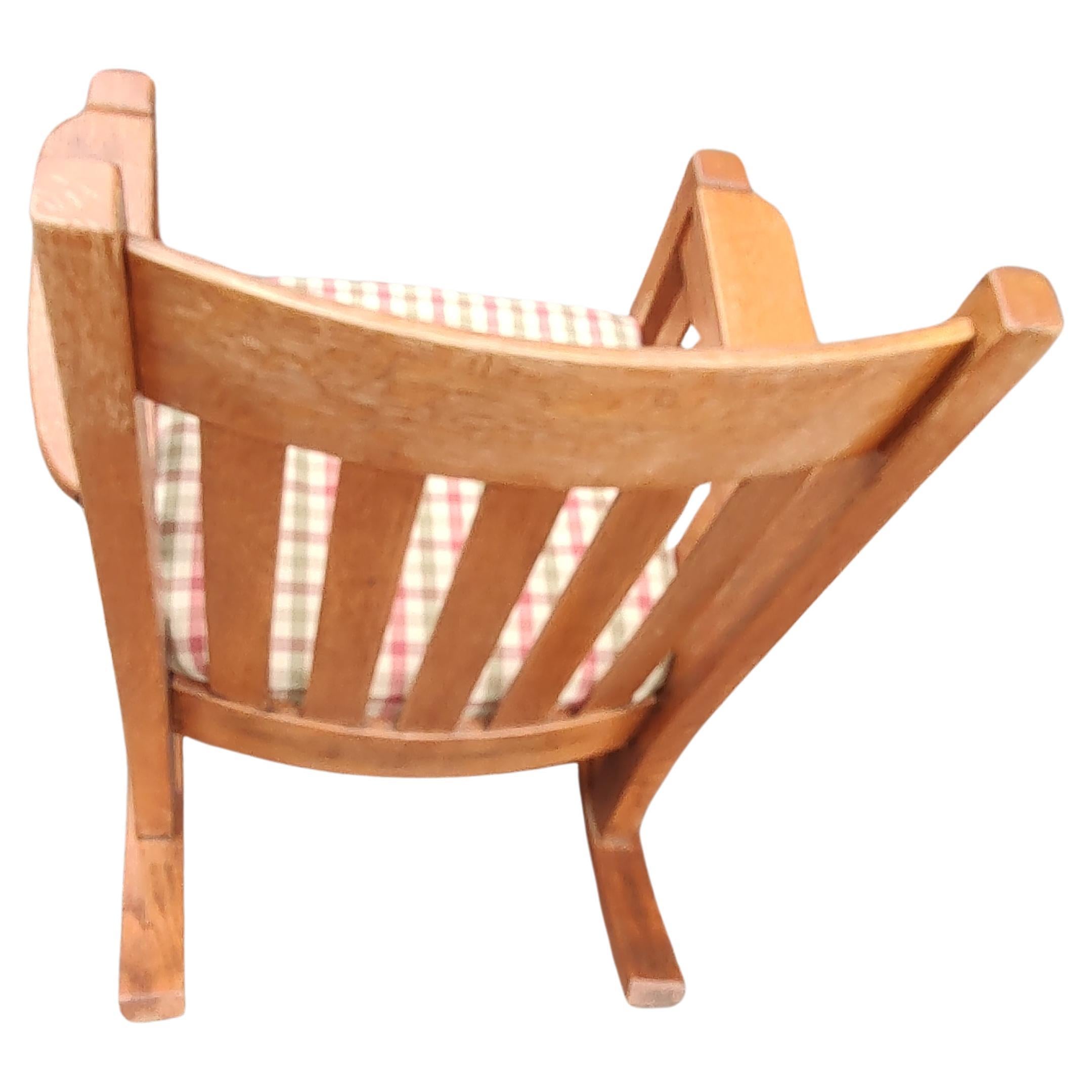 Tissu Mission Arts & Crafts Oak Oak Slatted Rocking Chair by Harden C1910 en vente