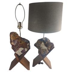 Paar skulpturale Mid-Century-Modern-Tischlampen aus Roh Onyx und Teakholz