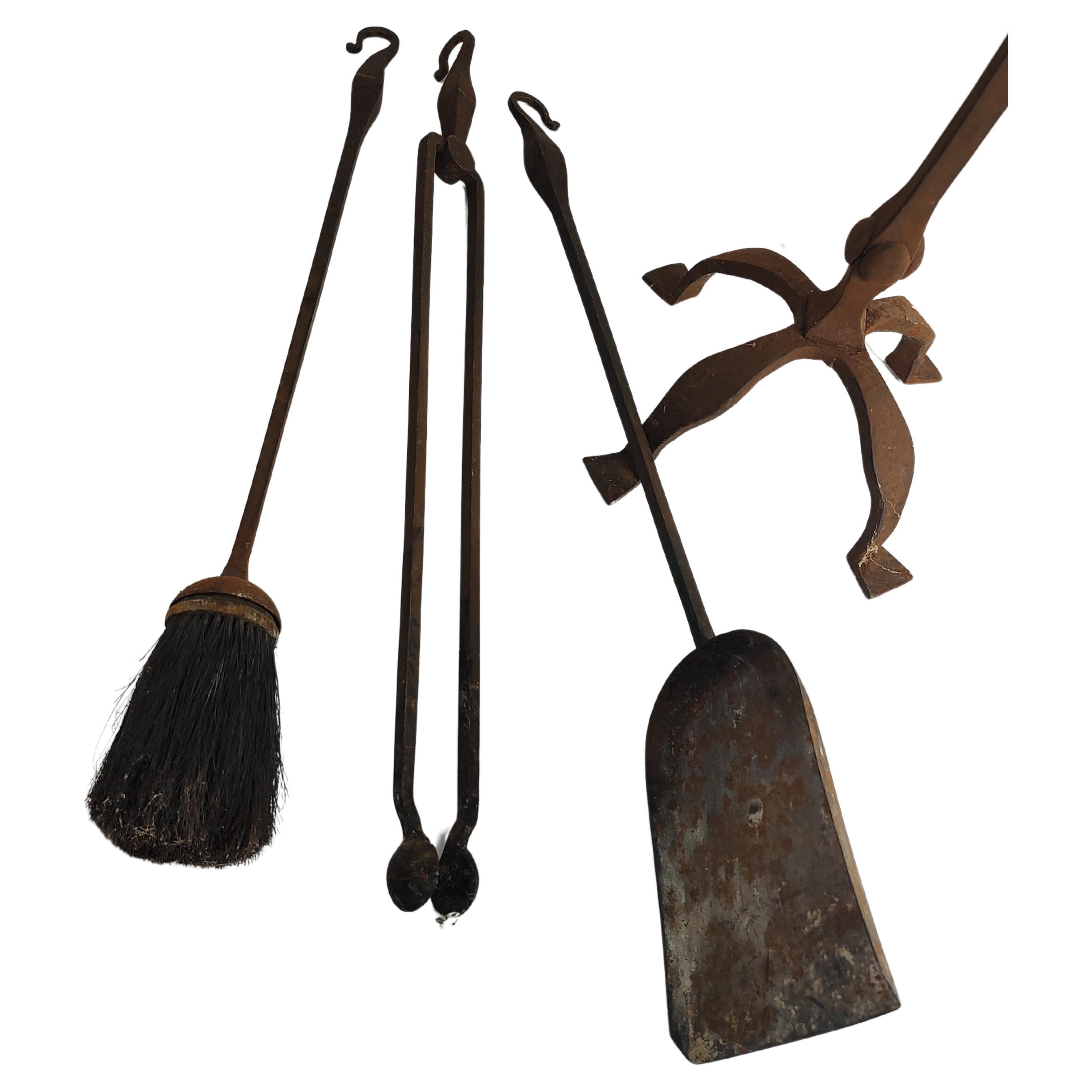 Aesthetic Movement 19th Century Hand Forged Iron Fireplace Tools 4 Piece Set For Sale