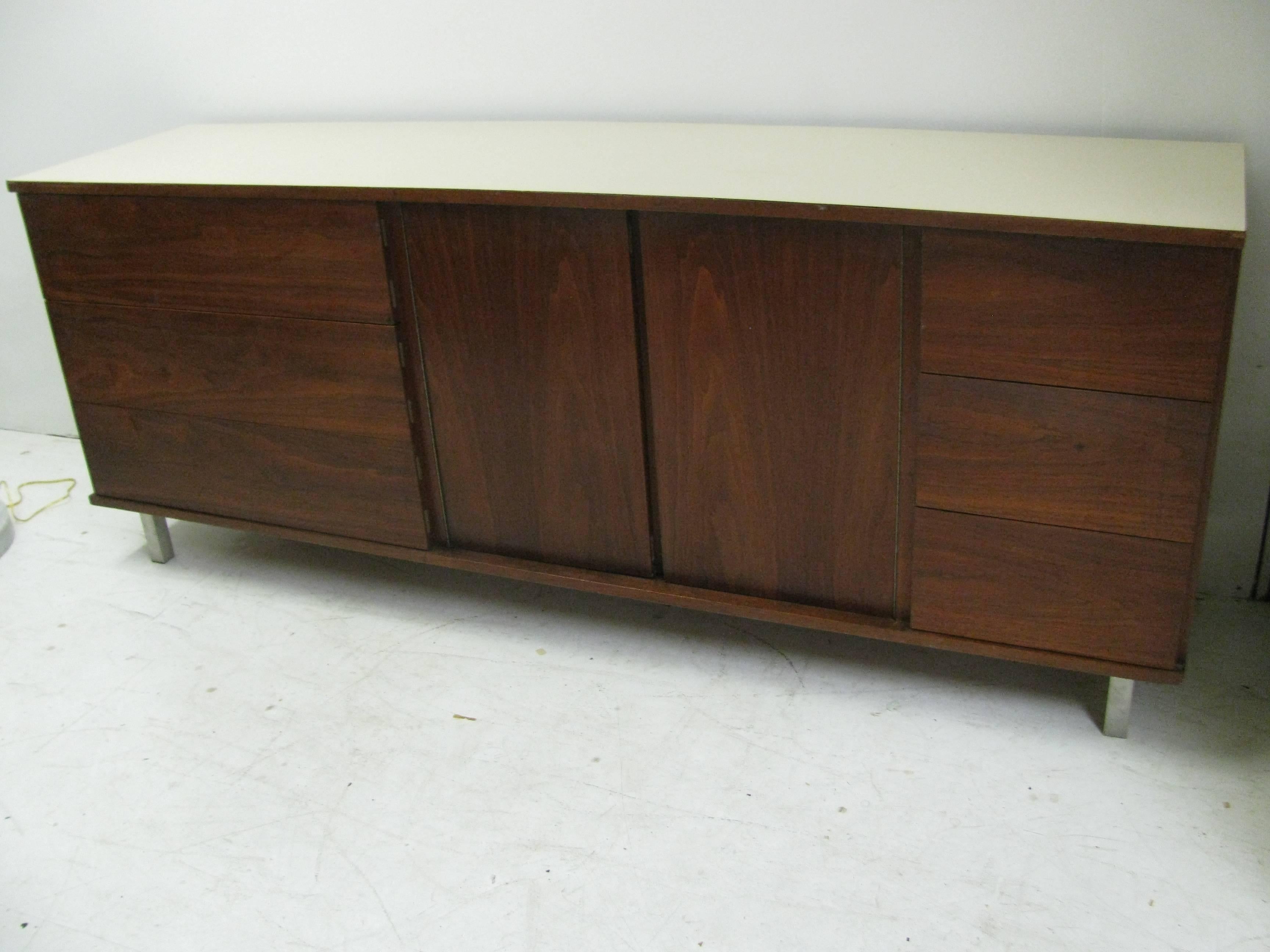 Mid-Century Modern Walnut Dresser Cabinet Style of Florence Knoll 1