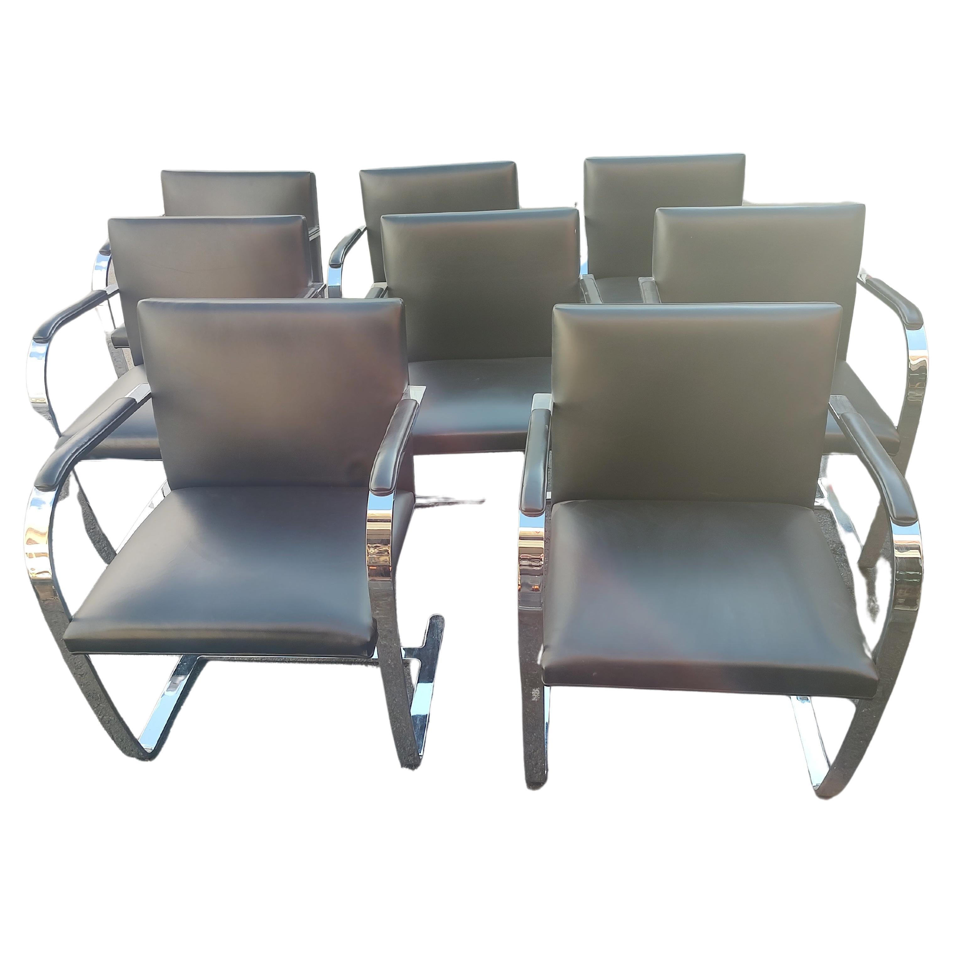 Brno Chair - Flat Bar - 255