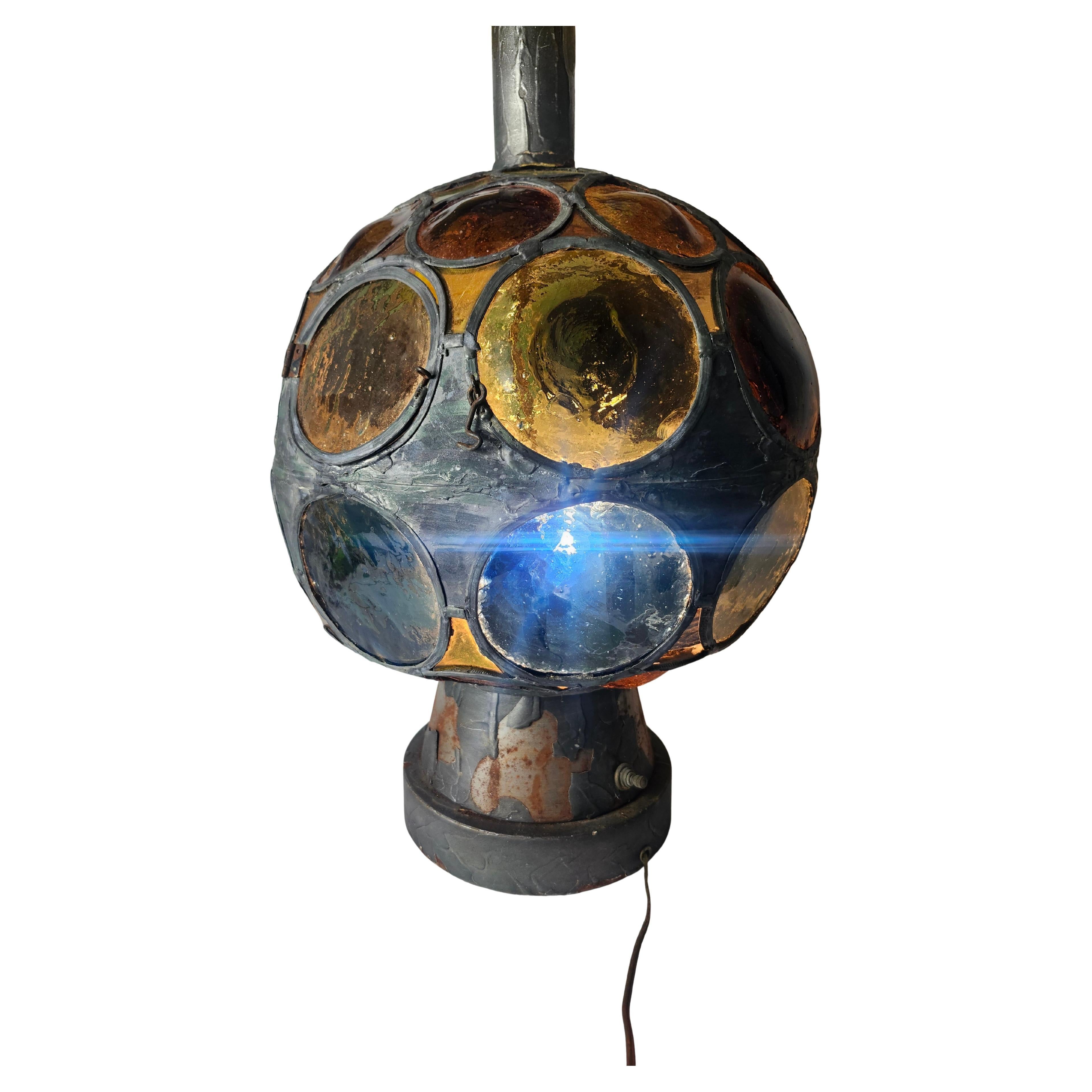 Lampe de table sculpturale brutaliste mi-siècle moderne avec verre architectural C1960
