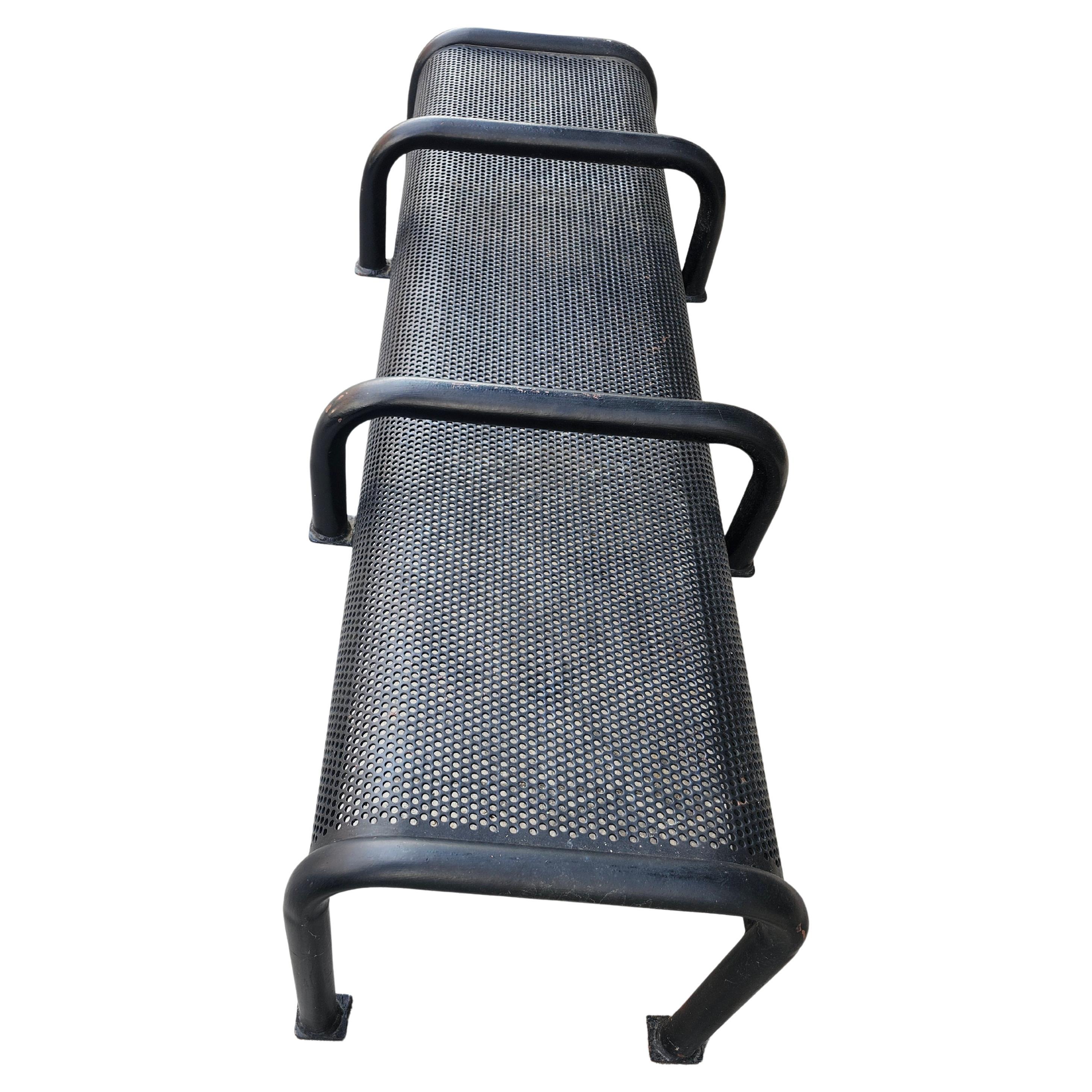Mid Century Modern Stahl & Eisen Gartenbank (Maschinell gefertigt) im Angebot