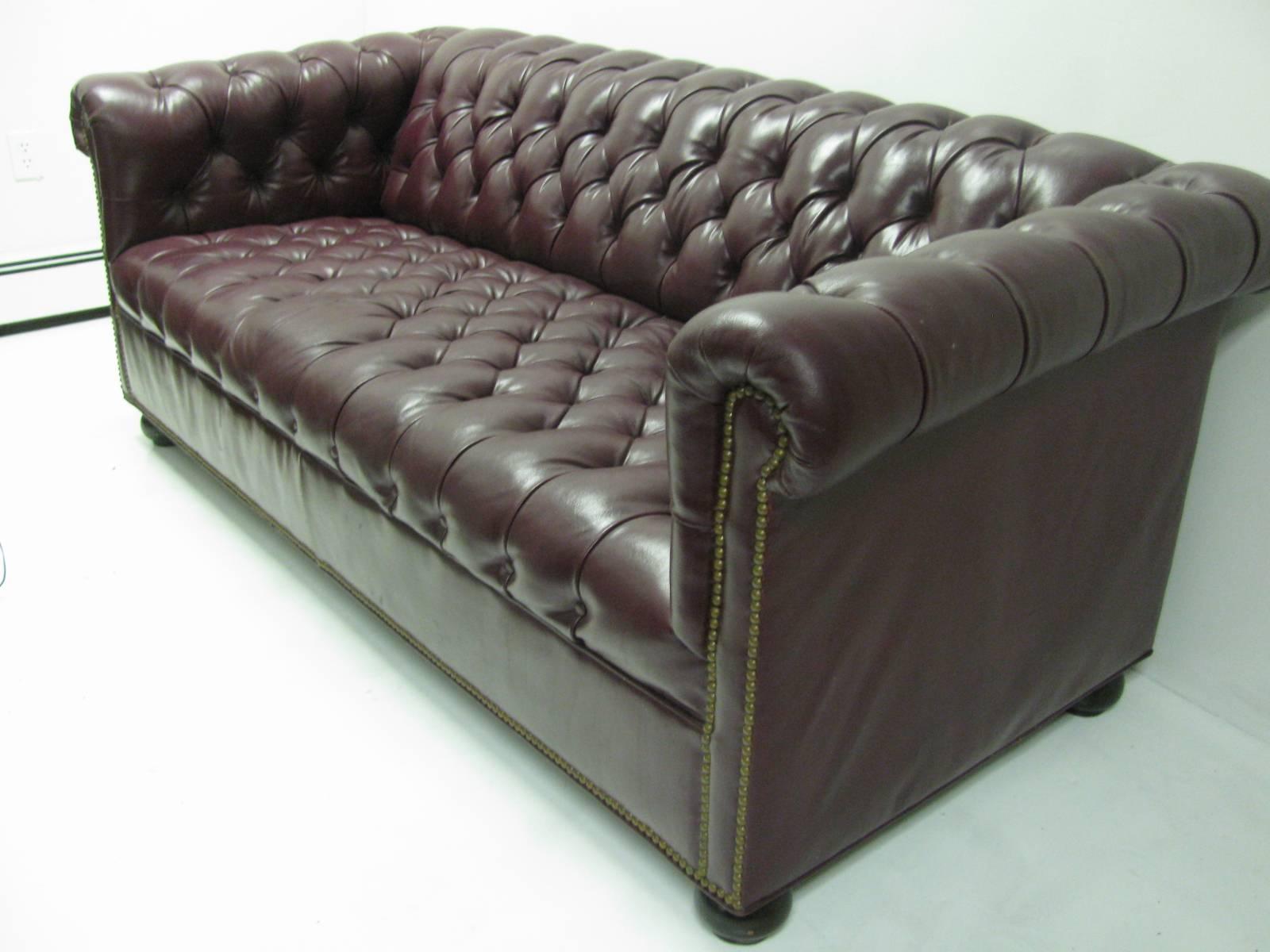 Mid Century Chesterfield Leather Two-Seat Sofa in Burgundy Red In Good Condition In Port Jervis, NY