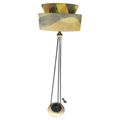 Lampadaire sculptural de style « Mid-Century Modern » avec abat-jour à deux niveaux en fibre de verre