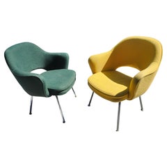 Pair of Mid-Century Modern Executive Lounge Chairs by Eero Saarinen for Knoll
