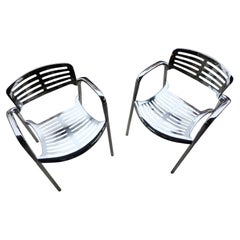 Ein Paar postmoderne „Toledo“-Stühle aus Aluminium von Jorge Pensi für Knoll – hochglanzpoliert