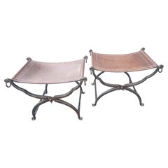 Reposapiés de principios del siglo XX, de Morgan Colt, en cuero de silla de montar y hierro forjado a mano