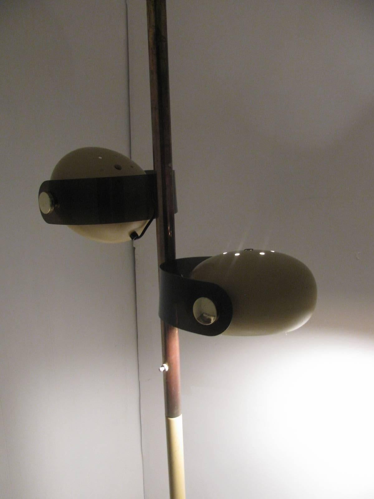 Mid-20th Century Mid-Century Modern Space Age Floor to Ceiling Pole Lamp Sonneman For Sale