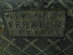 Treads d'escalier en fonte par American Abrasive Metal Corp, 39 disponibles, datant d'environ 1910