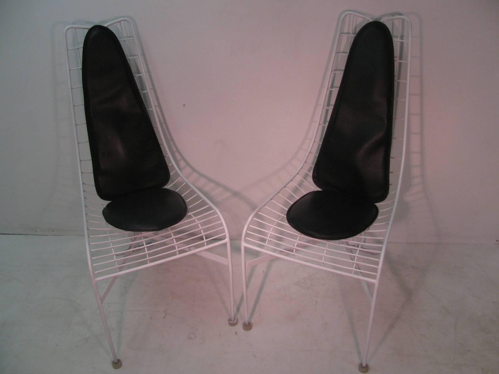 Pair of Vladimir Kagan Mid-Century Modern Capricorn Dining Chairs with Original For Sale 1