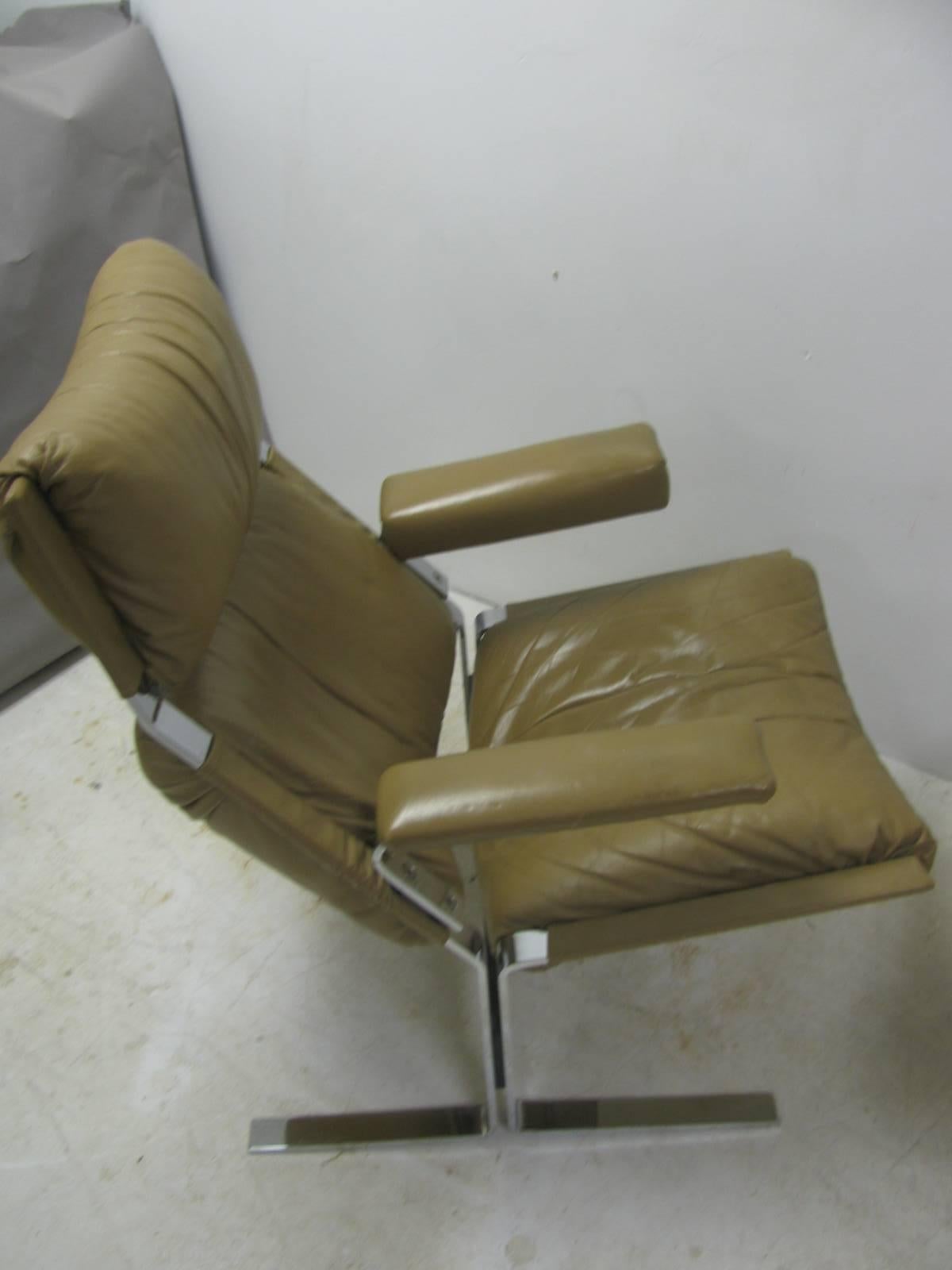 contemporary leather chair and ottoman