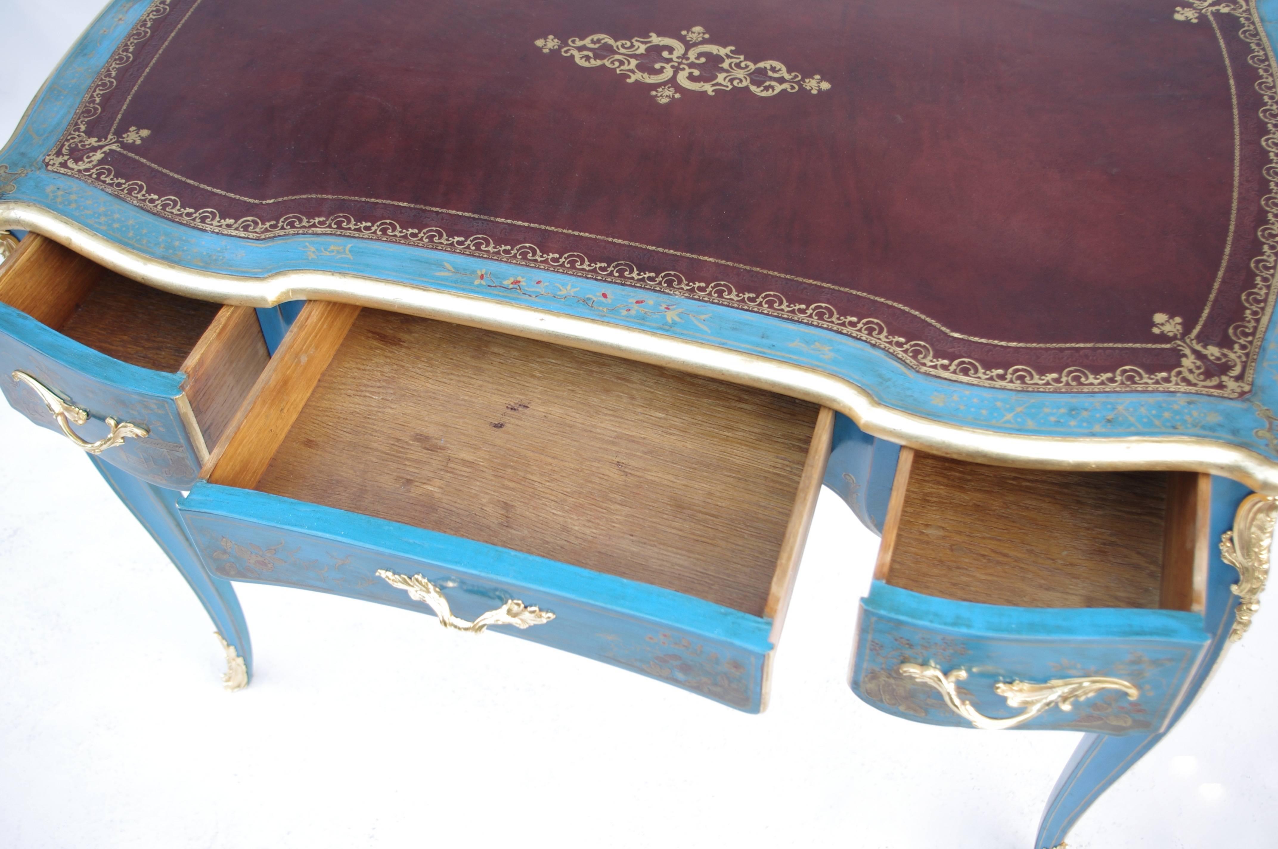 Rare Louis XV Style Blue Lacquer Desk with Gilt Decor Chinoiserie, circa 1900 2