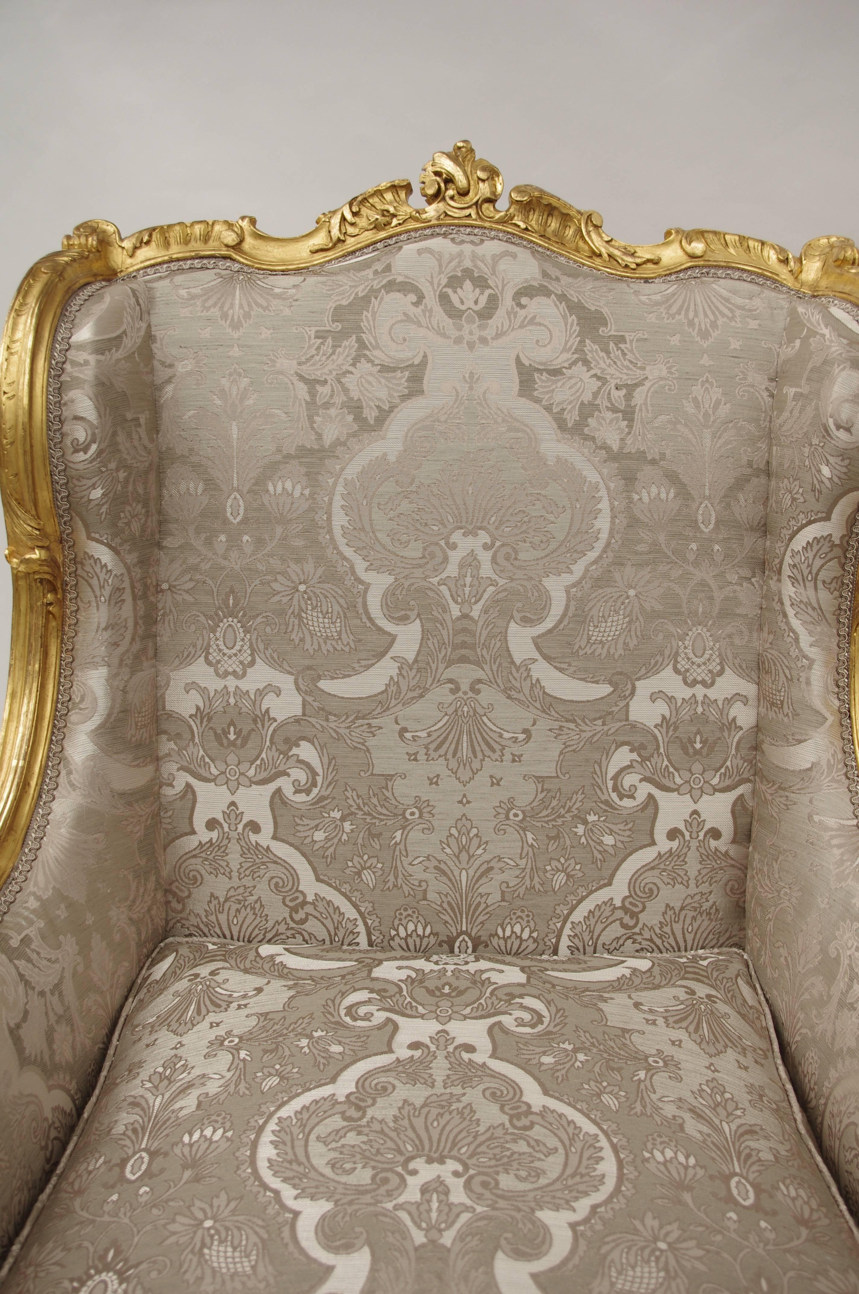 Great Louis XV Style Bergère in Gilt and Carved Wood 3