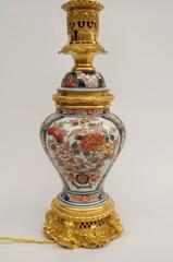 Imari Porcelain Lamp Mounted in Fine Gilt Bronze and Chiseled, circa 1880