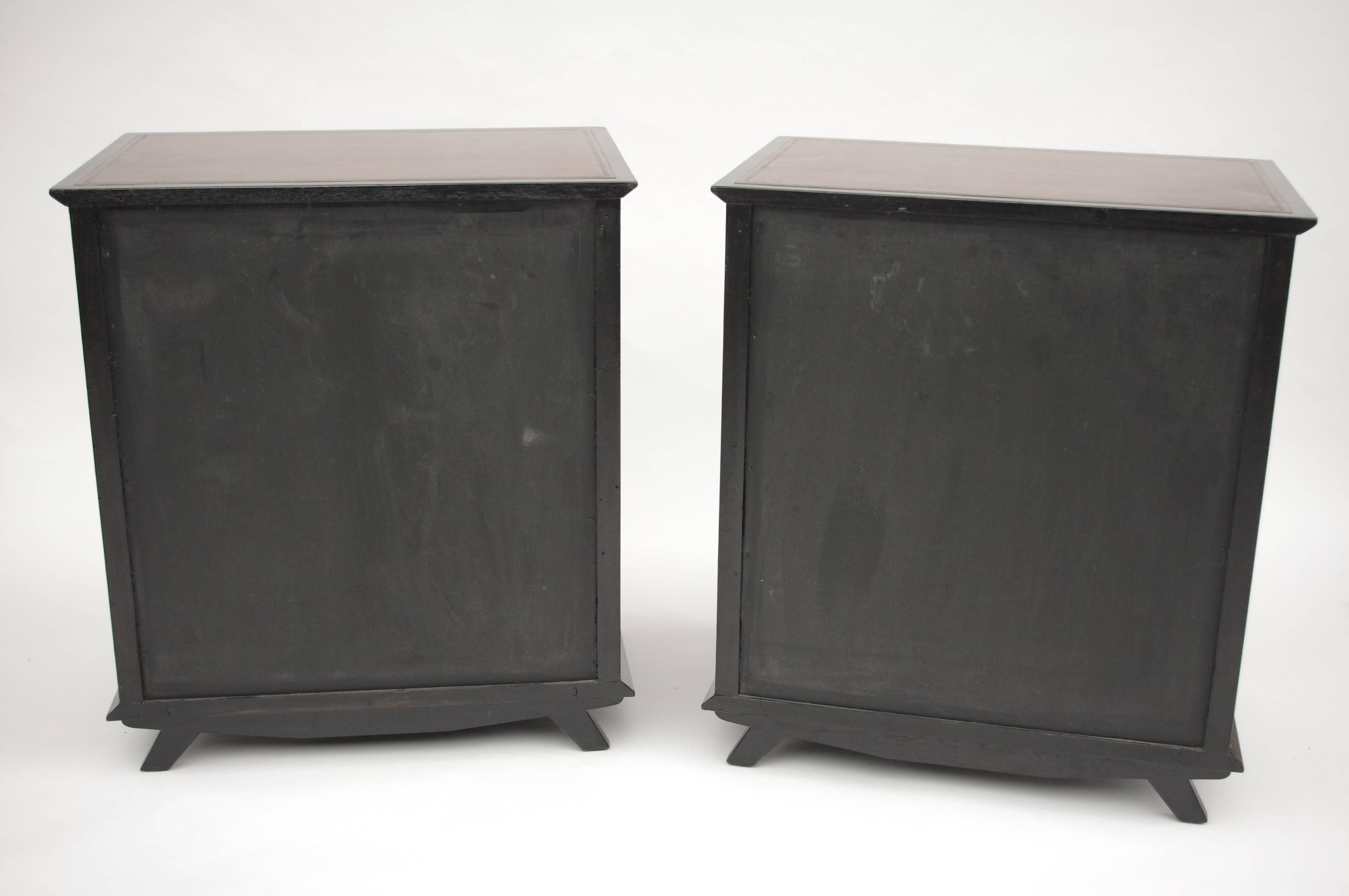Pair of black lacquered oak sideboards, circa 1950 For Sale 3