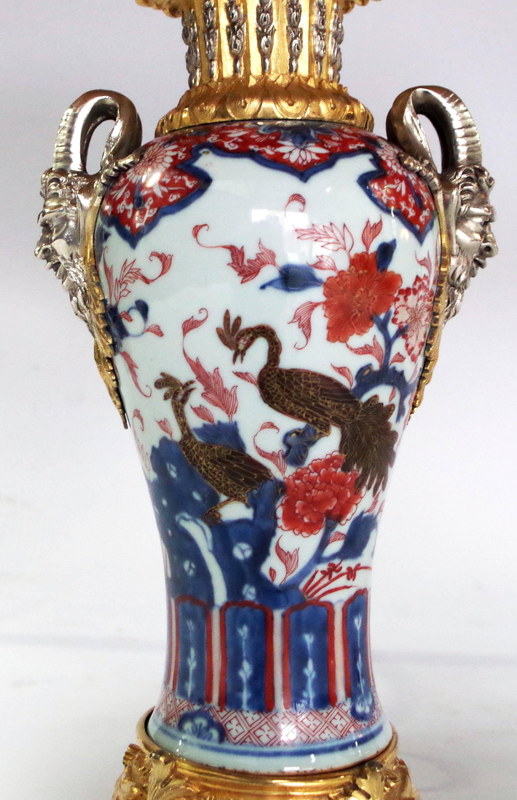 French Large pair of Imari porcelain with peacocks lamps, 19th century