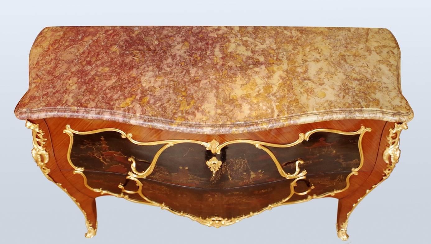 Louis XV Style Maquetry and Chinese Lacquer Type Commode, circa 1900 1