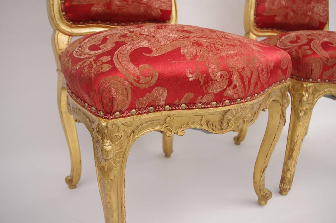 Rare Set of Louis XV Style Giltwood Seats In Excellent Condition In Saint-Ouen, FR