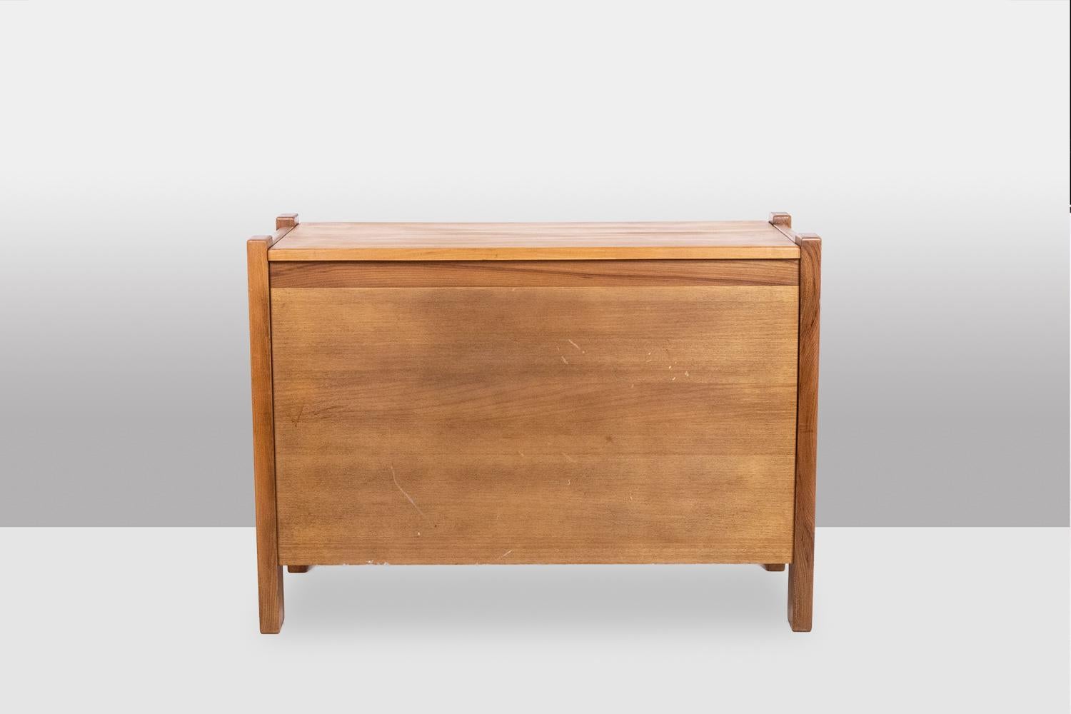 Orme Maison Regain. Commode en orme. Circa 1970. en vente