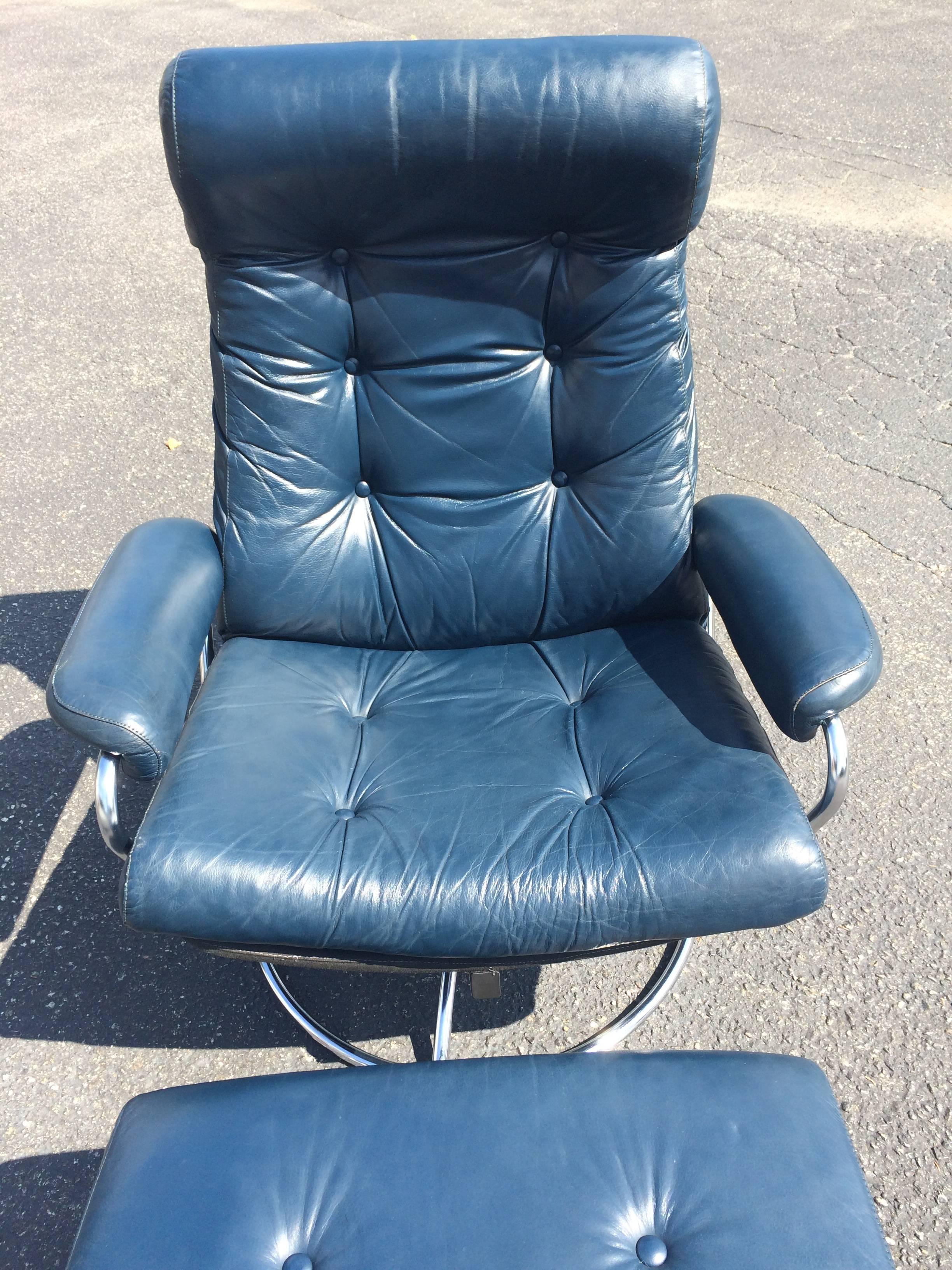 Mid-Century Modern  Leather Recliner Lounge Chair and Ottoman in Blue