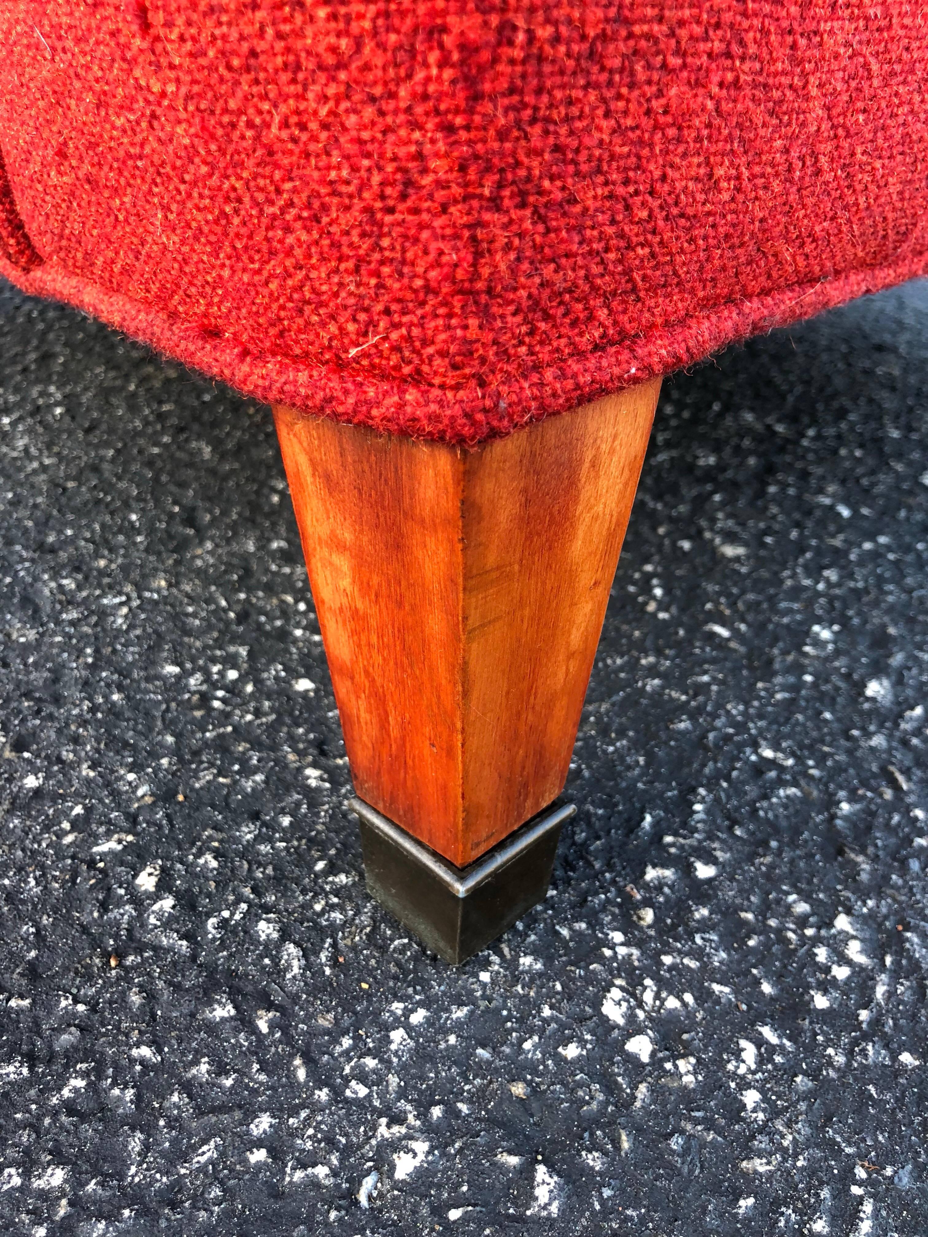 Mid-Century Lounge Chair in Red 1