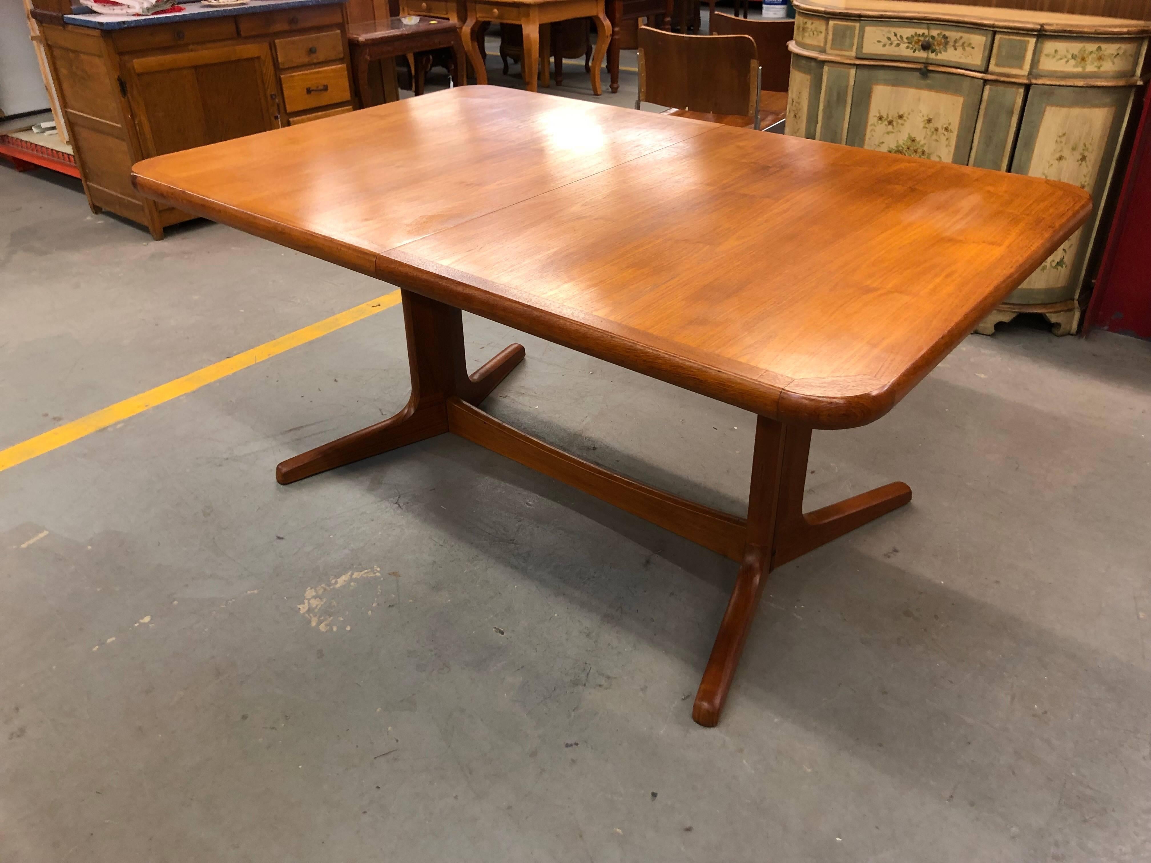Mid-Century Modern Solid Teak Extension Dining Table  4