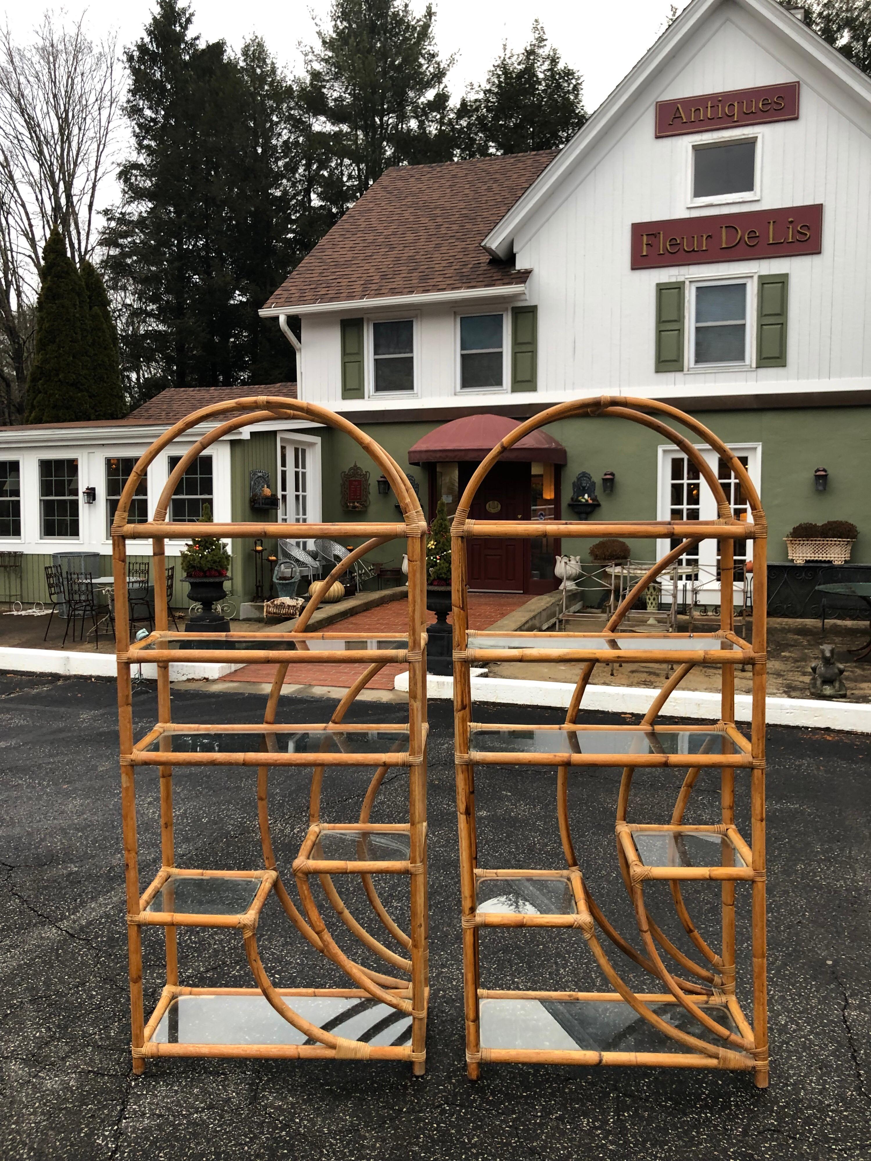 Pair of Vintage Rattan Étagères In Good Condition In Redding, CT