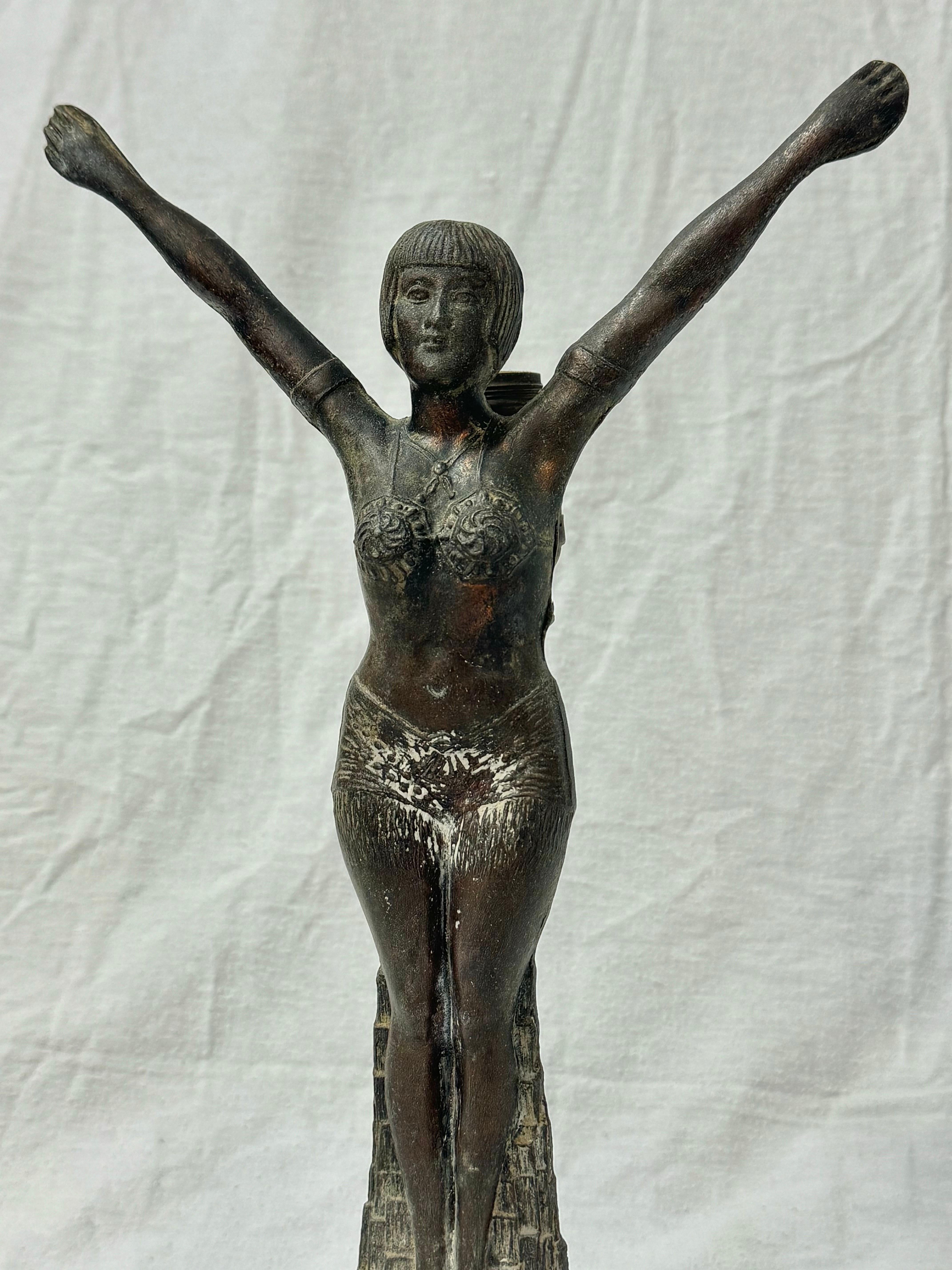 Lámpara Art Decó Bailarina en venta 8