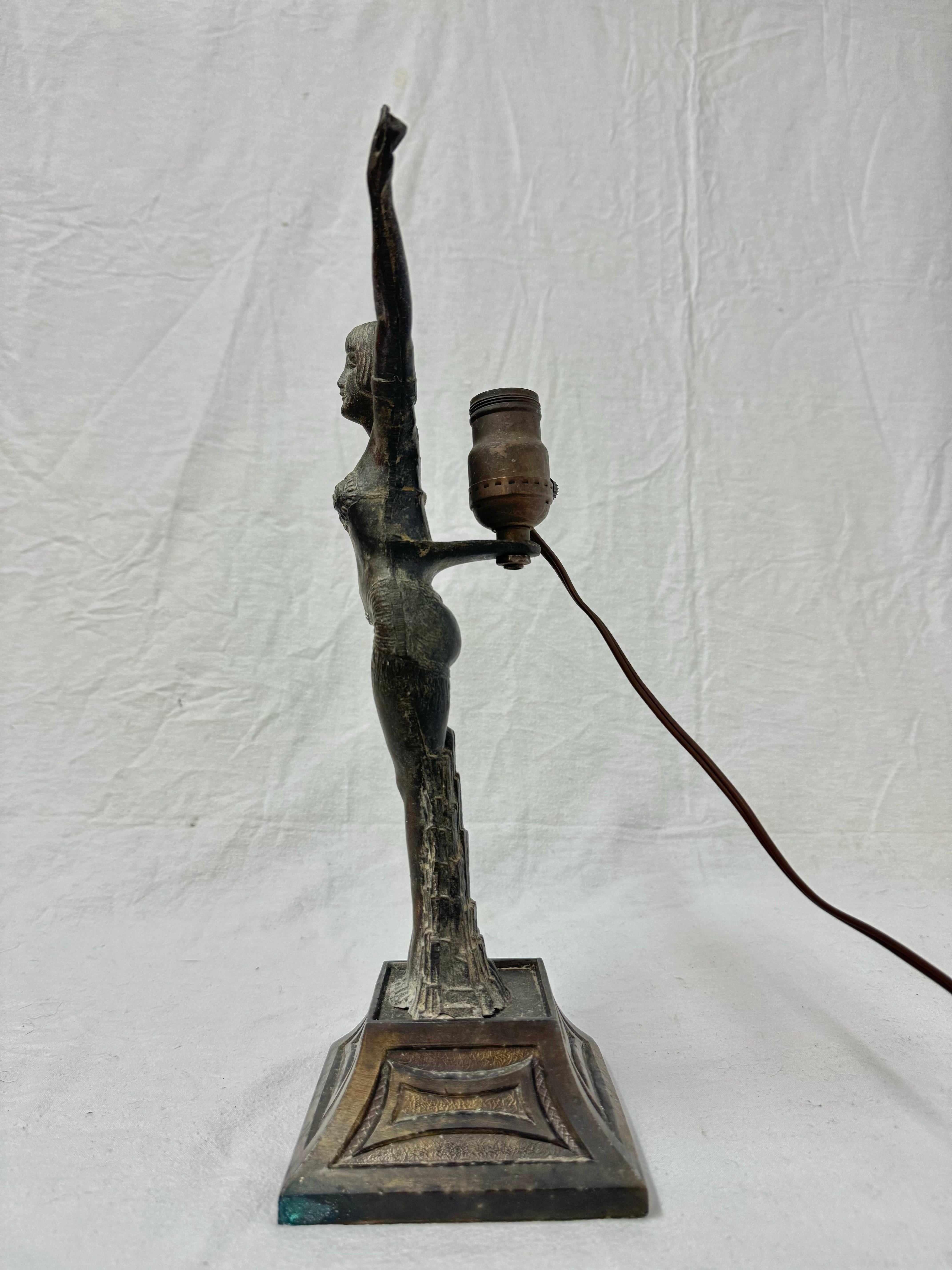 Lámpara Art Decó Bailarina en venta 5