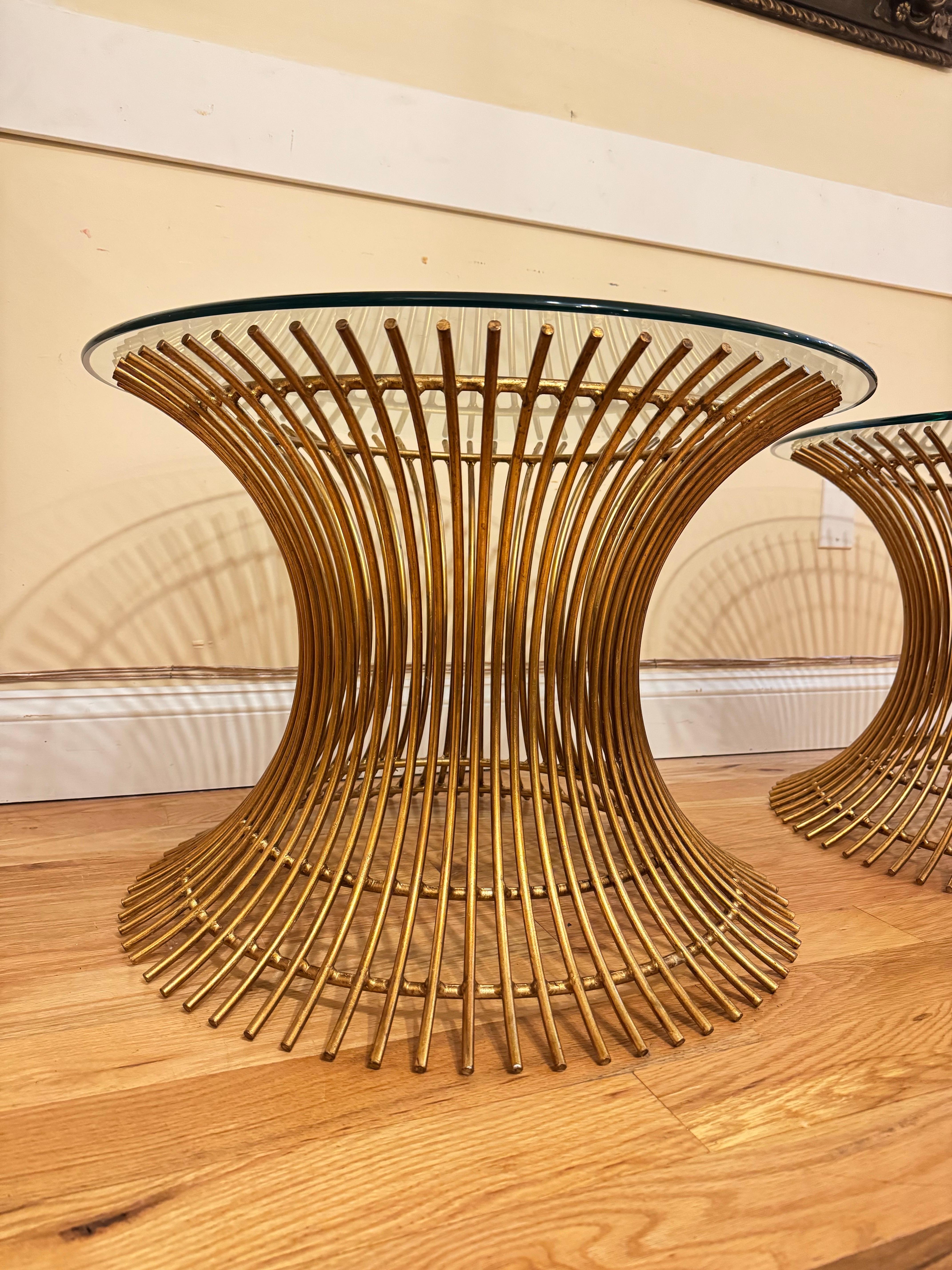 Ein Paar Beistelltische aus vergoldetem Stahl im Warren Platner-Stil im Zustand „Gut“ im Angebot in Redding, CT