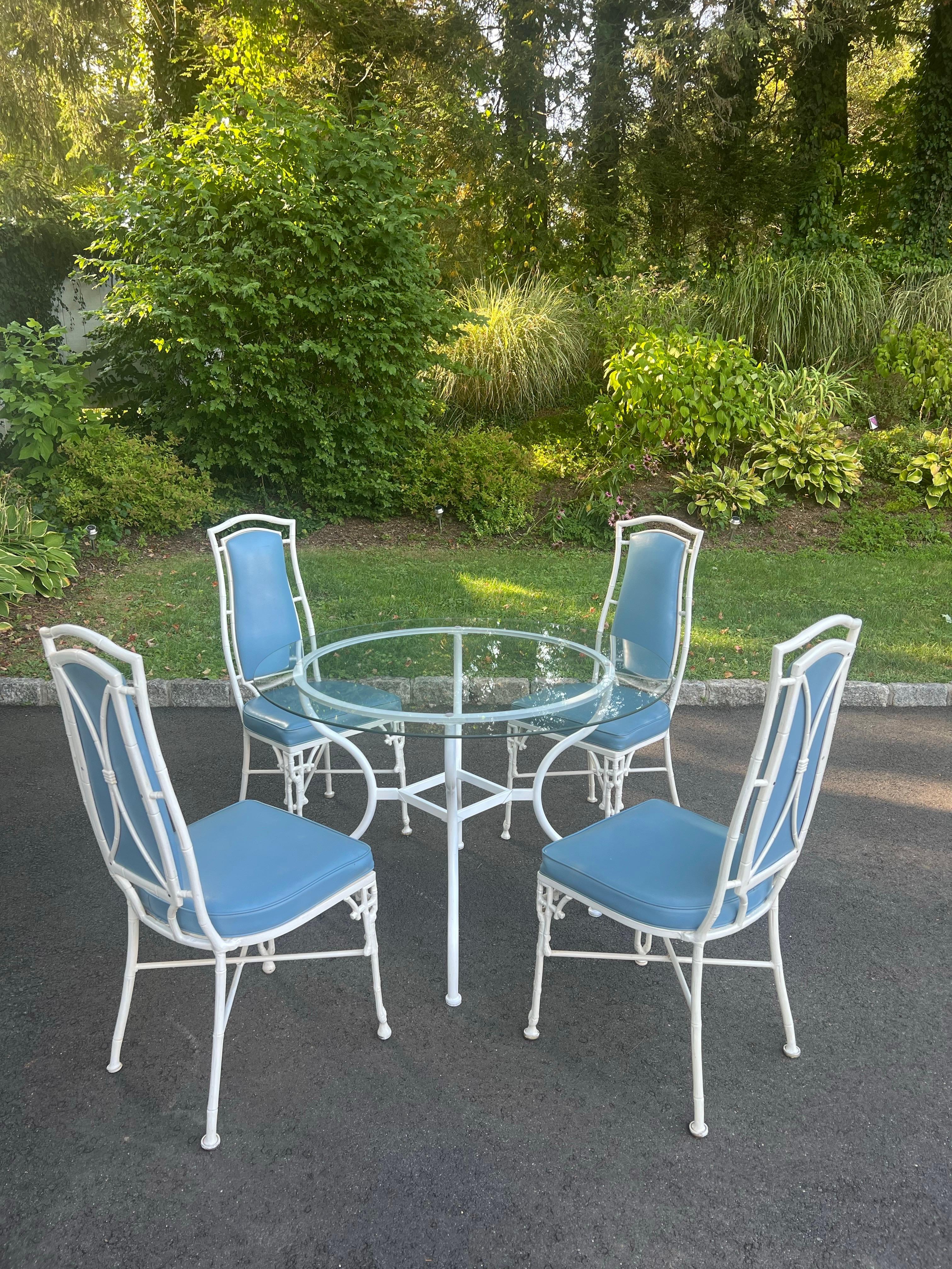 Chinese Chippendale Bamboo Patio Set by Kessler For Sale 2