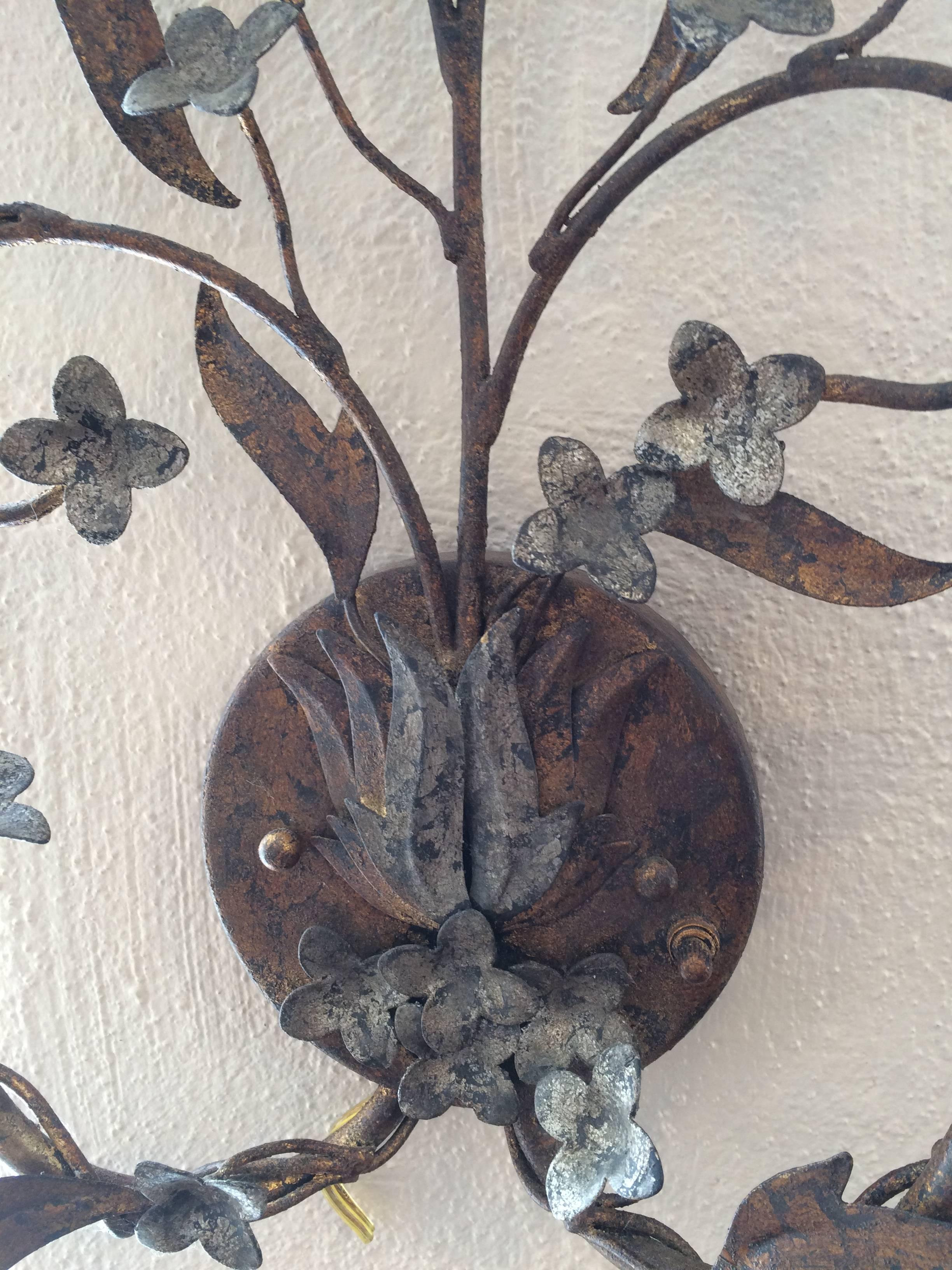 Floral Double Armed Iron Sconce 4