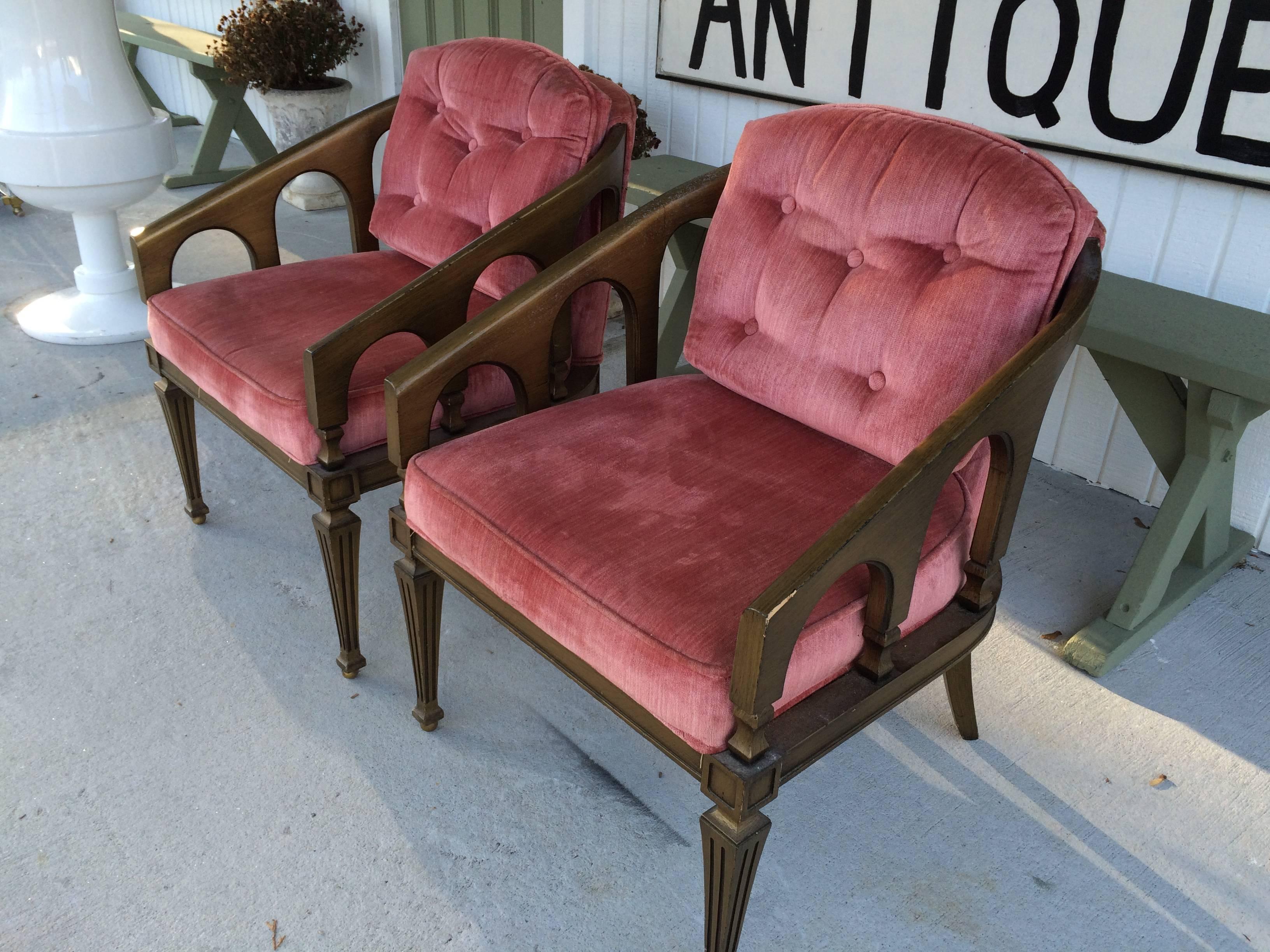 Mid-20th Century Pair of Hollywood Regency Chairs