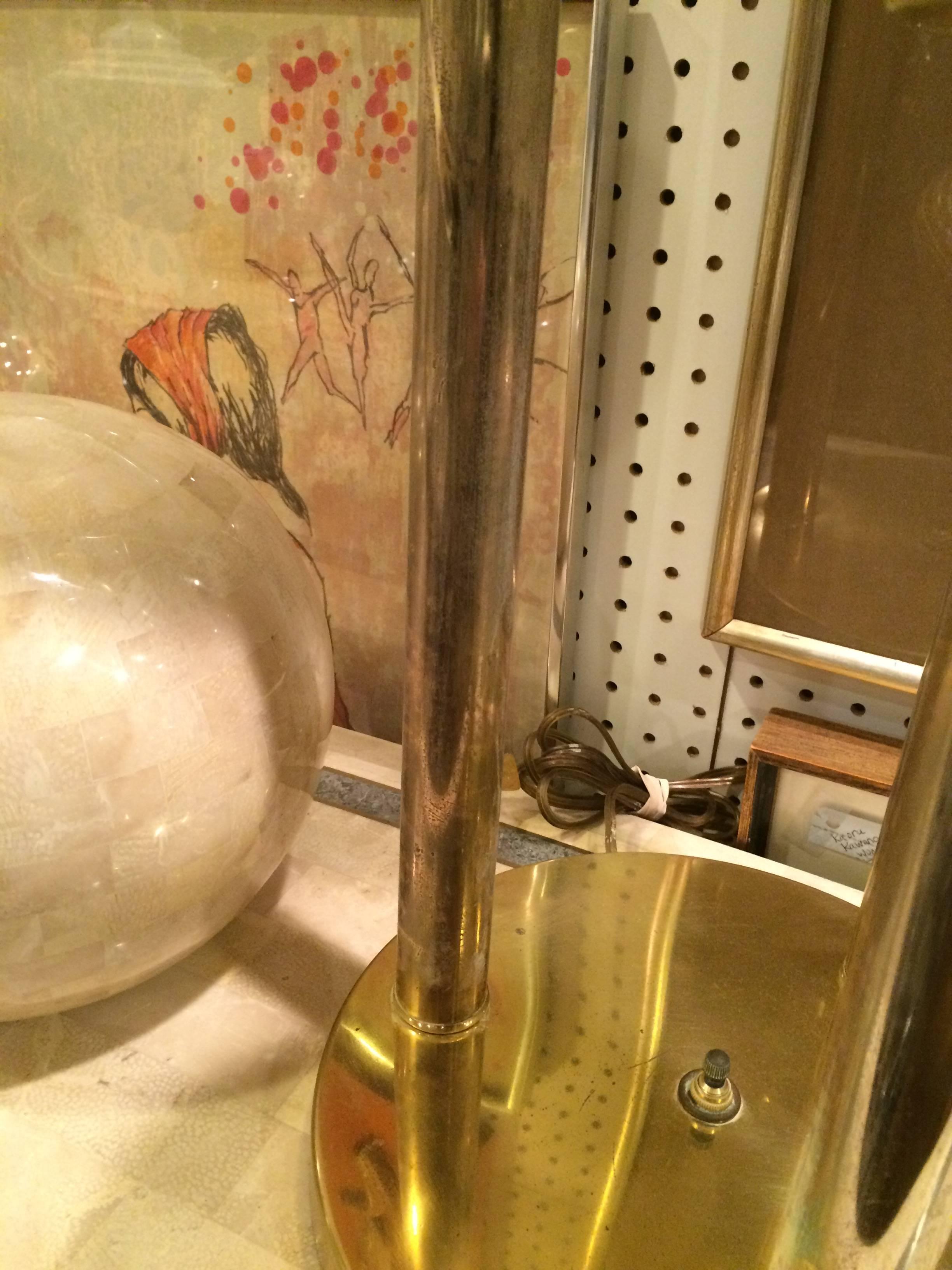 Robert Sonneman Style Lollipop Table Lamp in Brass In Good Condition In Redding, CT