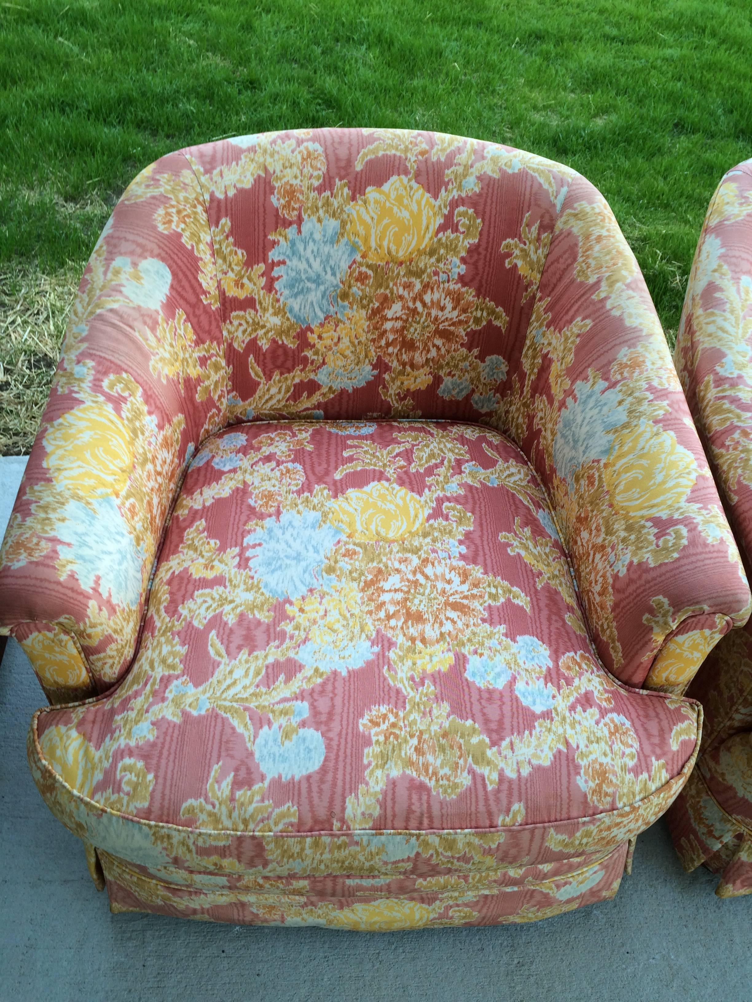 Pair of Henredon Club Chairs In Good Condition In Redding, CT
