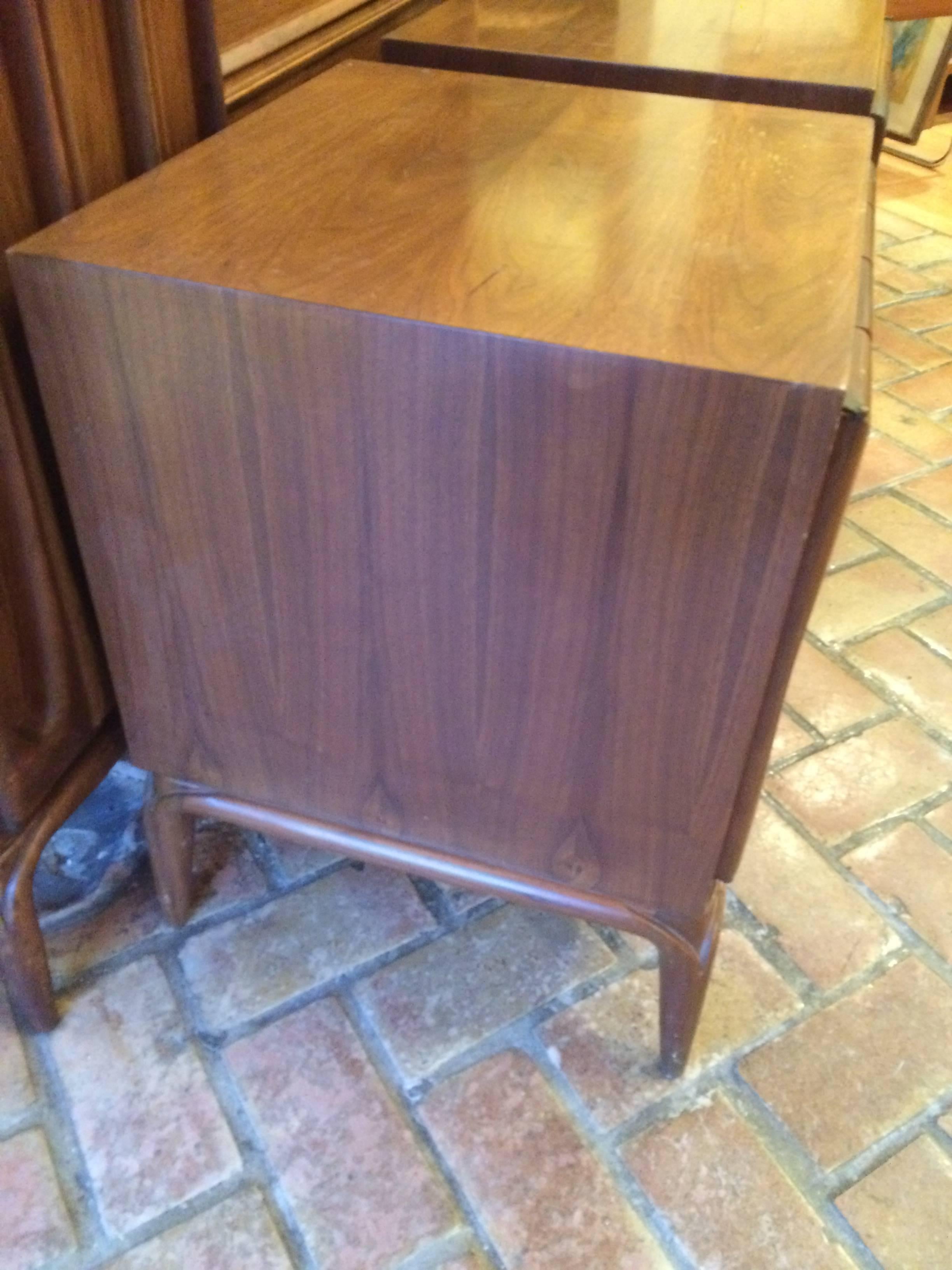 Sculptural Mid-Century Modern Cabinet/ Table 2