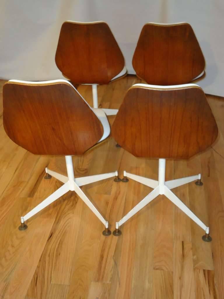 Mid-20th Century Set of Four Mid-Century Modern Teak Bentwood Swivel Chairs