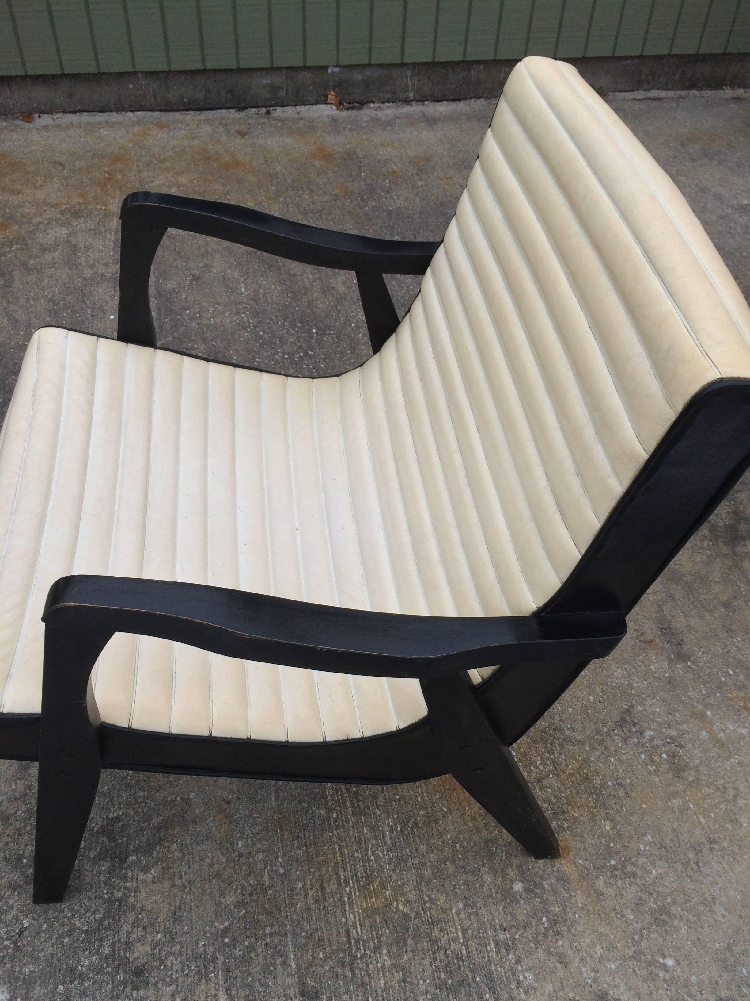 Mid-20th Century Mid-Century Black and Ivory Vinyl Lounge Chair