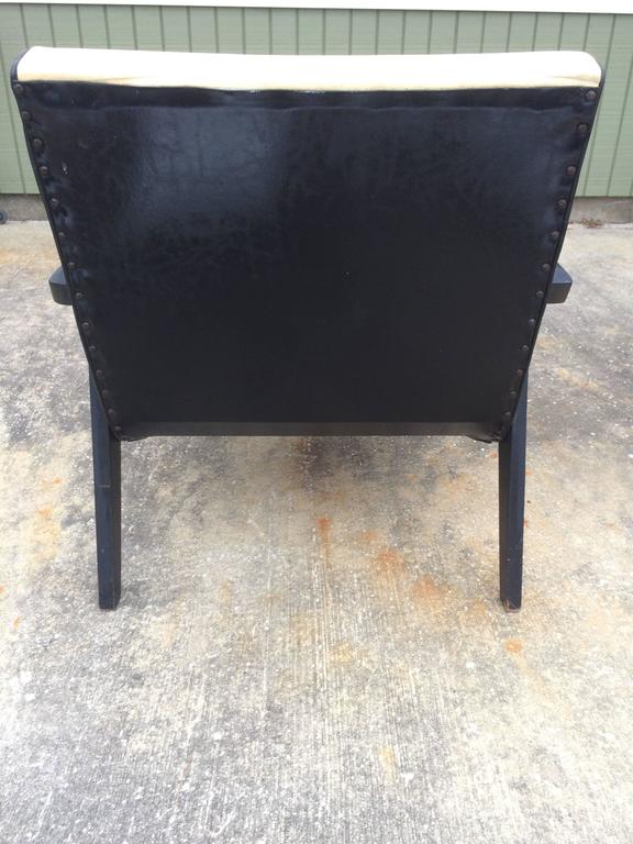 MidCentury Black and Ivory Vinyl Lounge Chair For Sale at 1stDibs